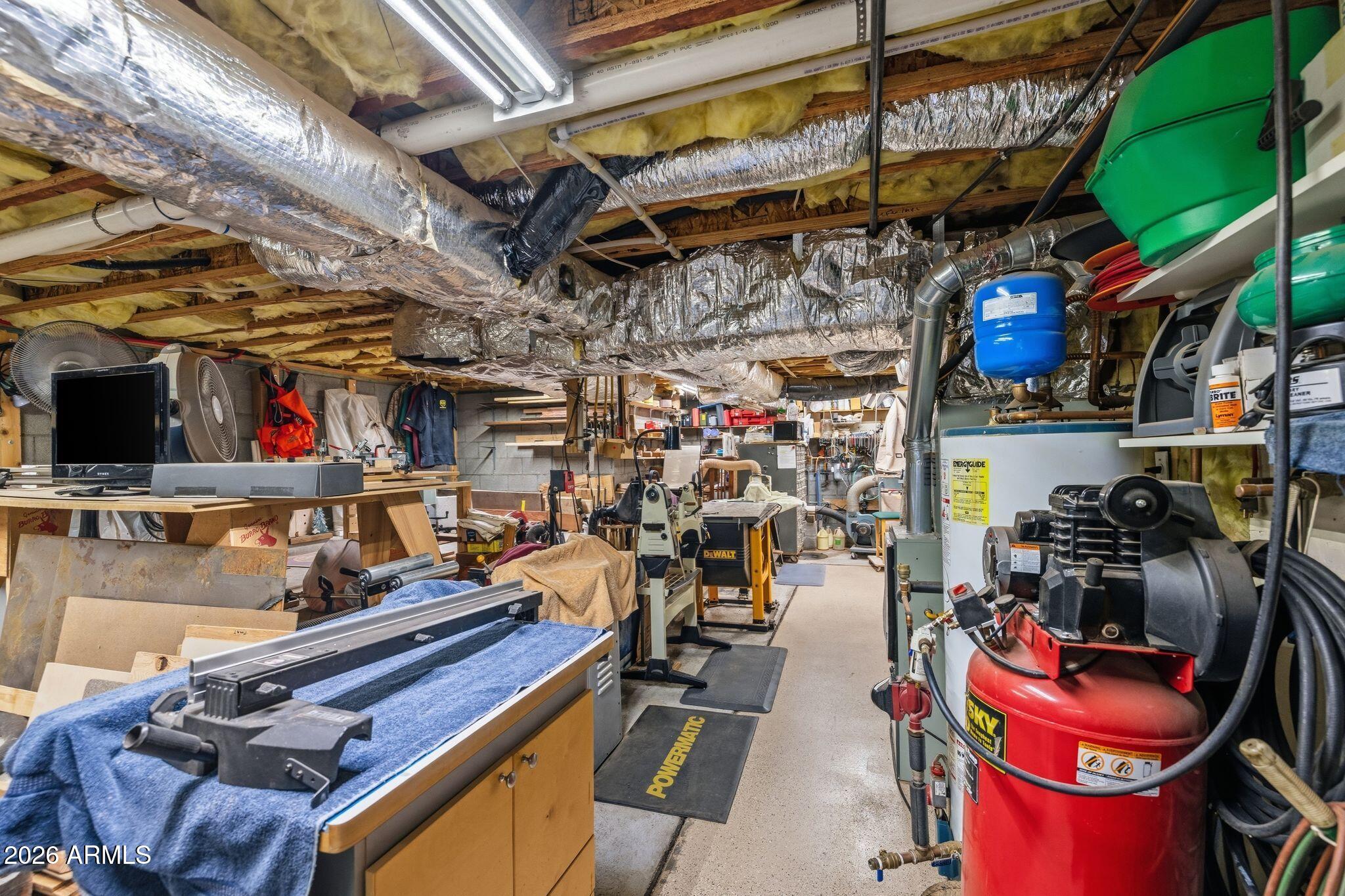 150 W TAMARACK Lane