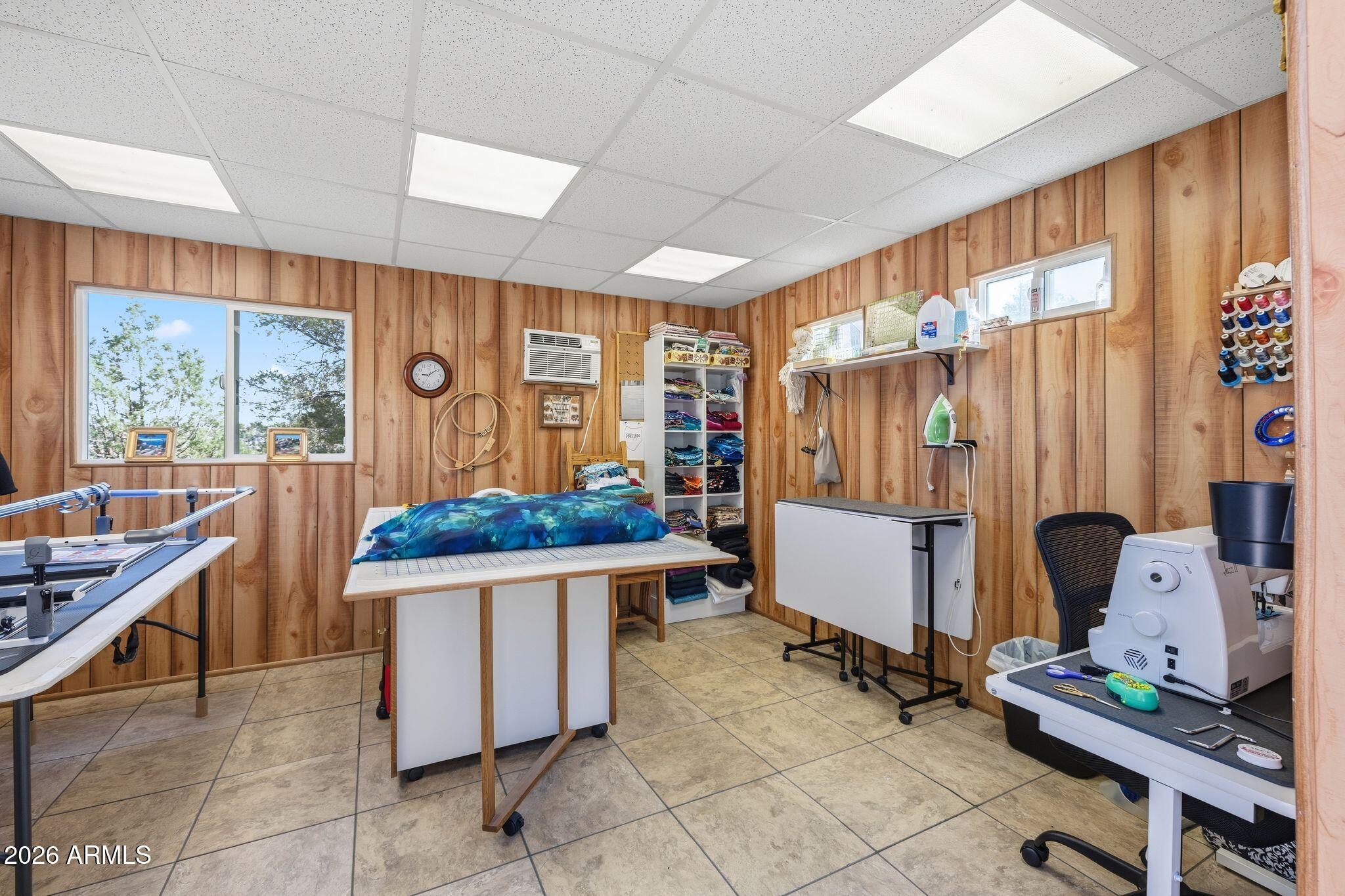 150 W TAMARACK Lane