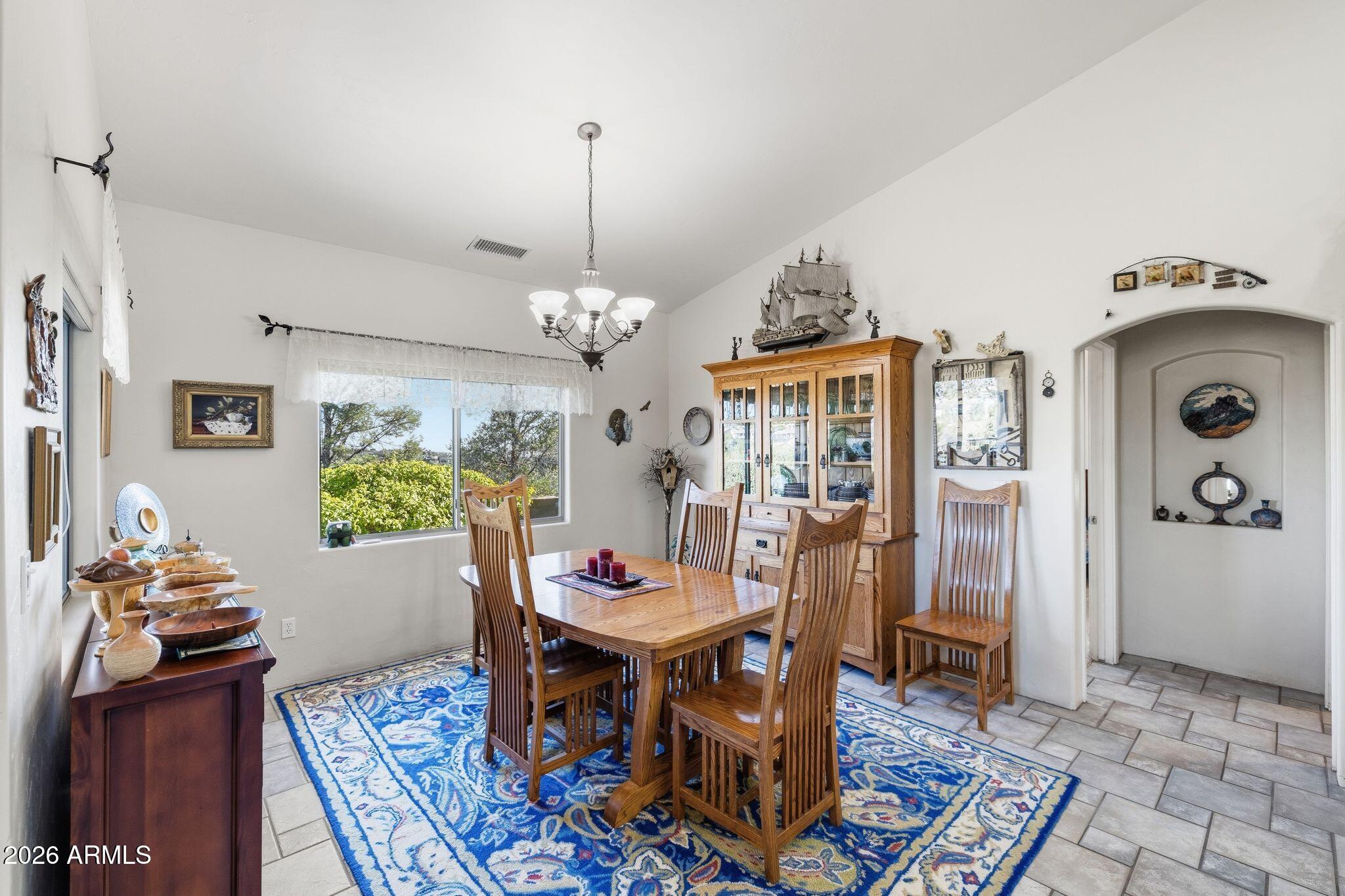 150 W TAMARACK Lane
