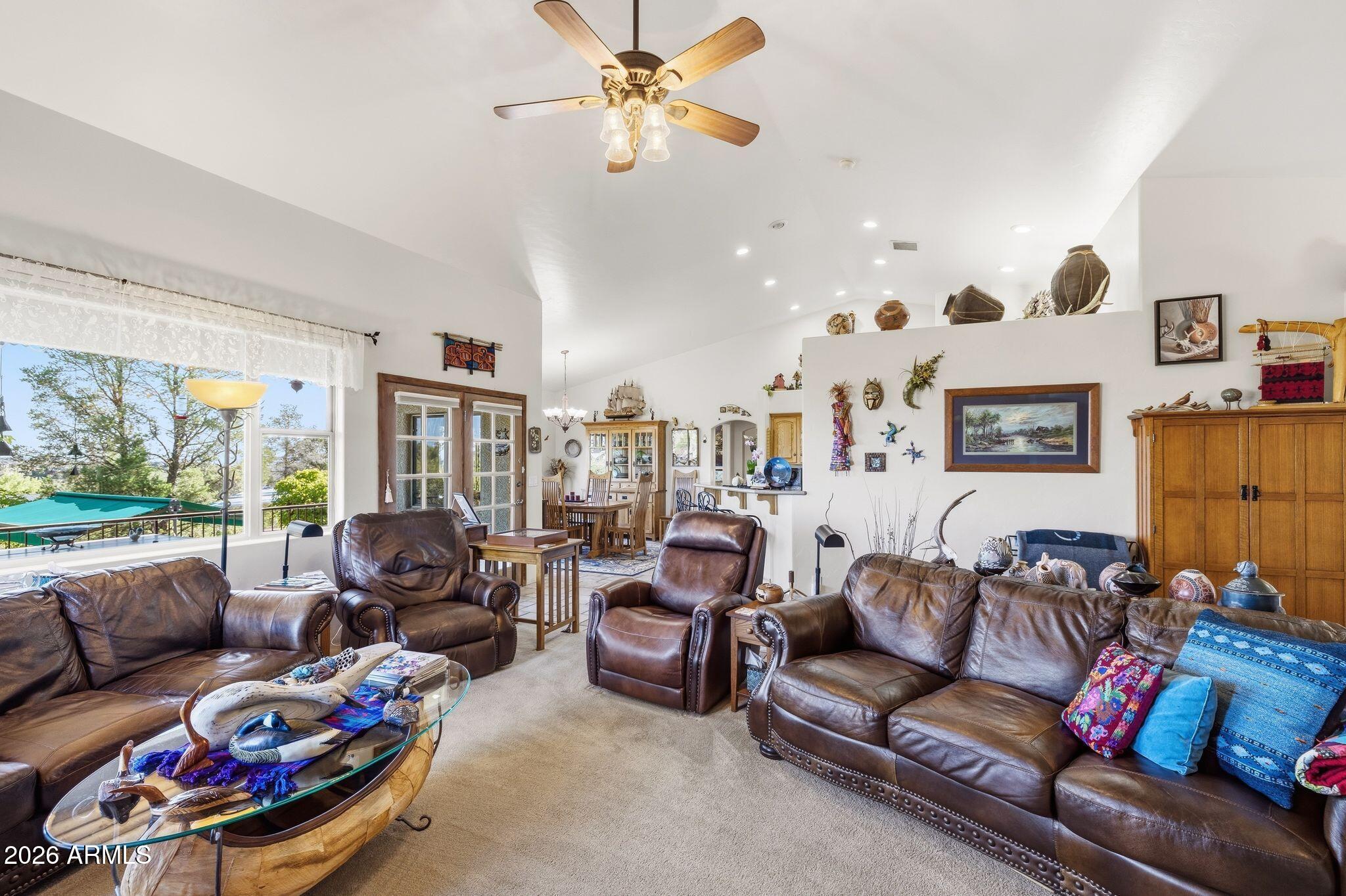 150 W TAMARACK Lane