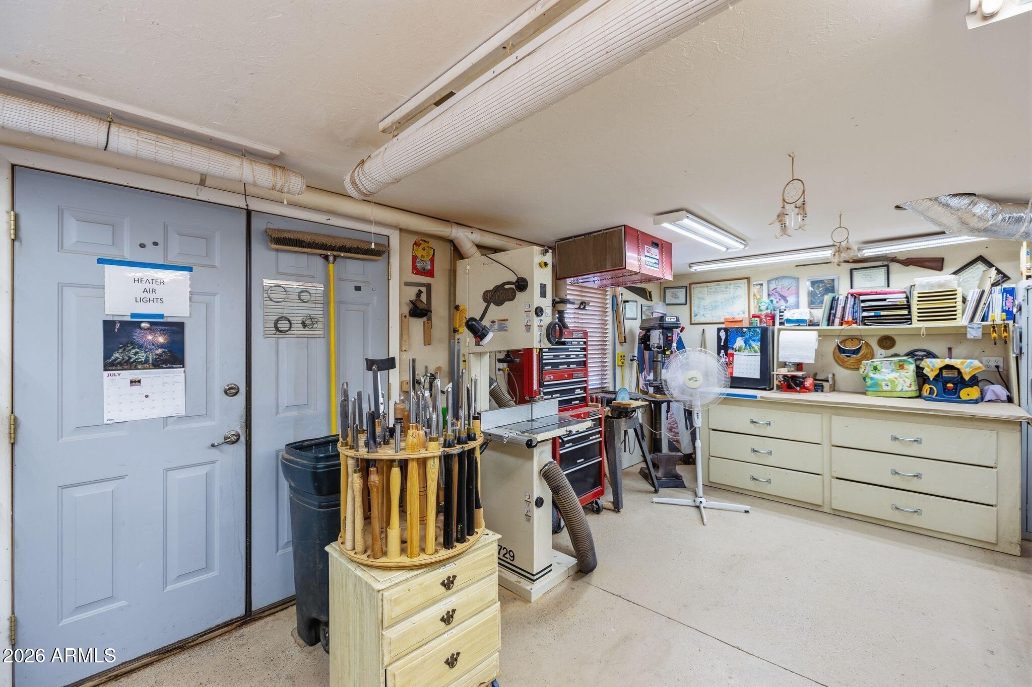 150 W TAMARACK Lane