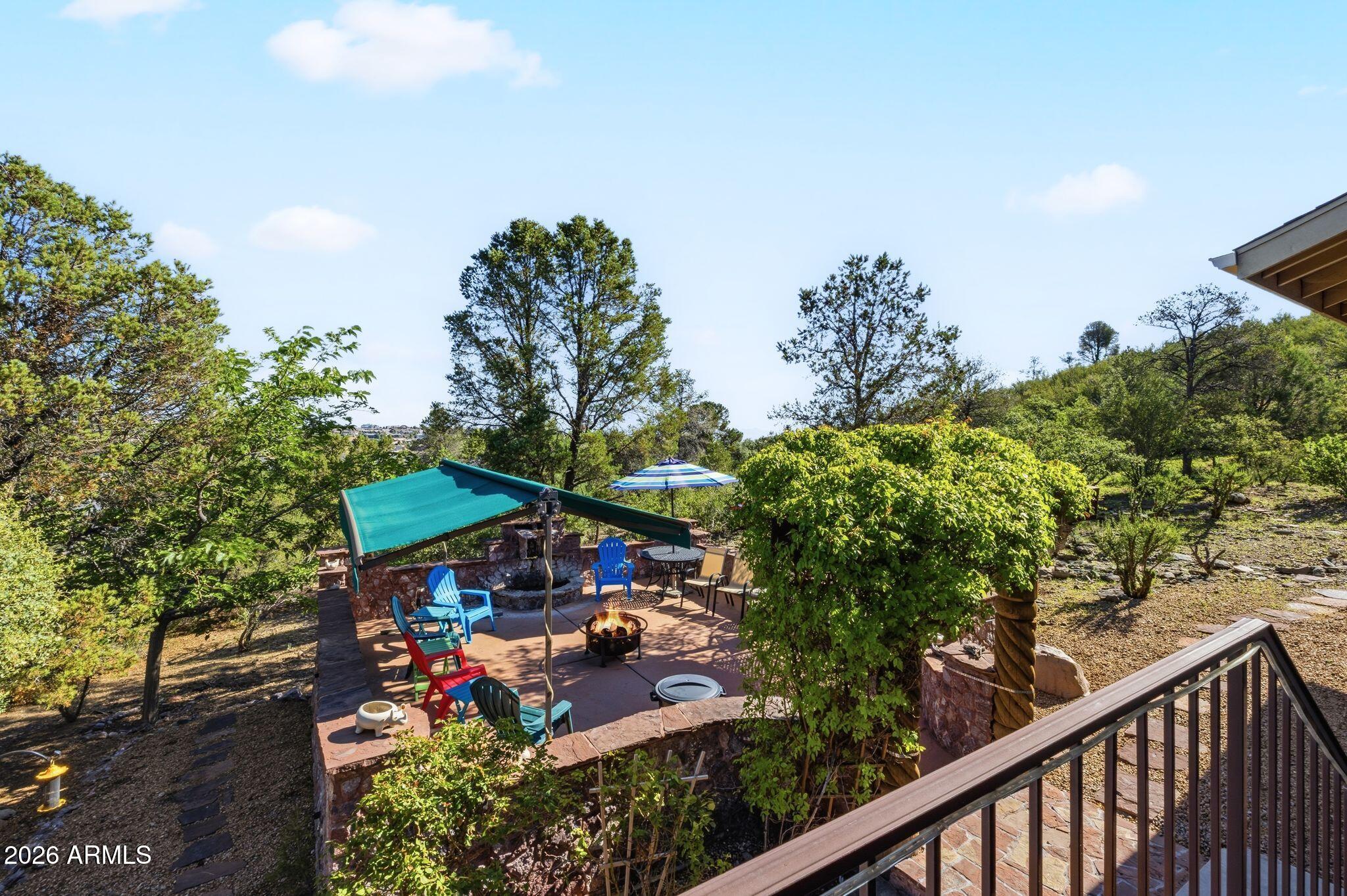 150 W TAMARACK Lane