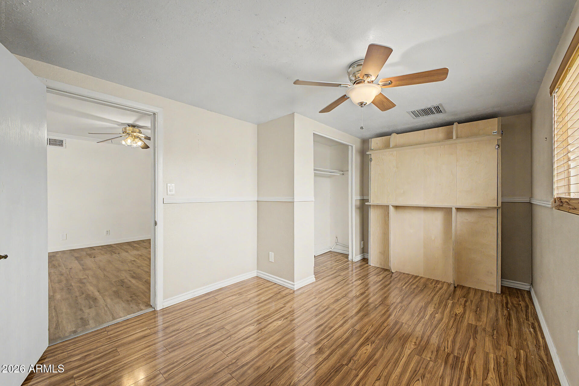 2102 W Utopia Road