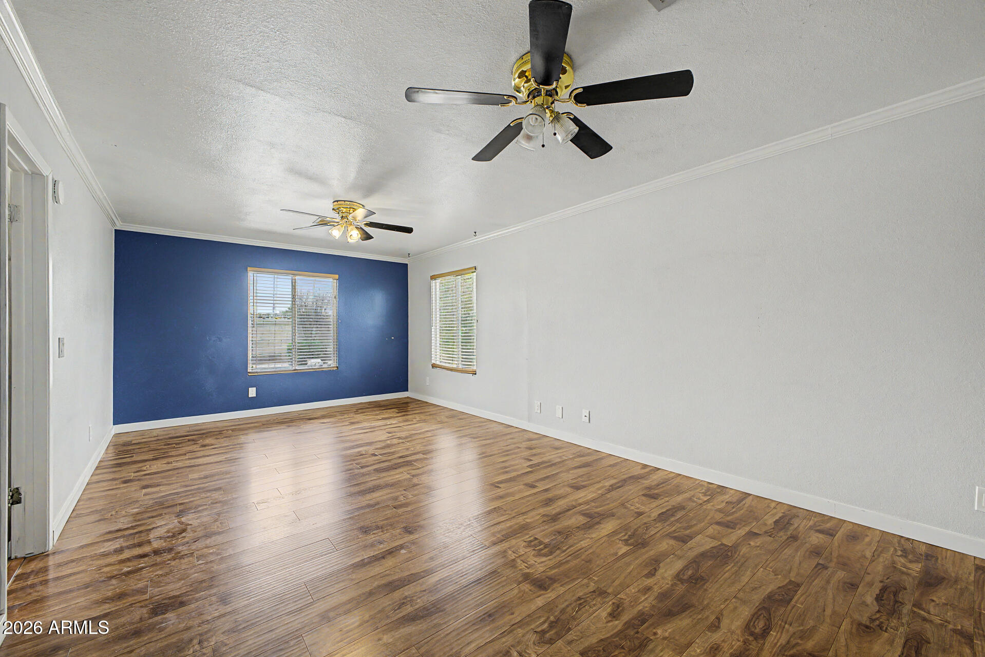 2102 W Utopia Road