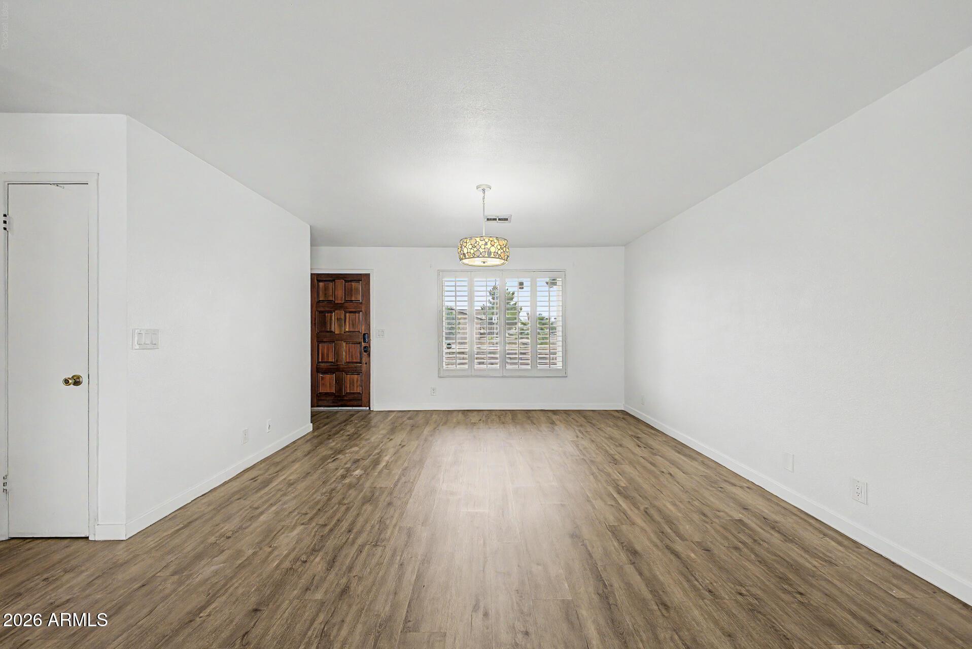 2102 W Utopia Road