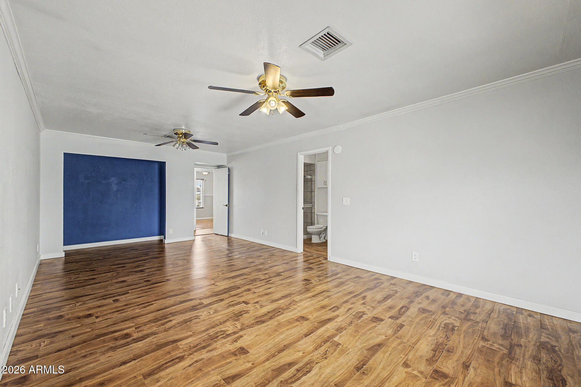 2102 W Utopia Road