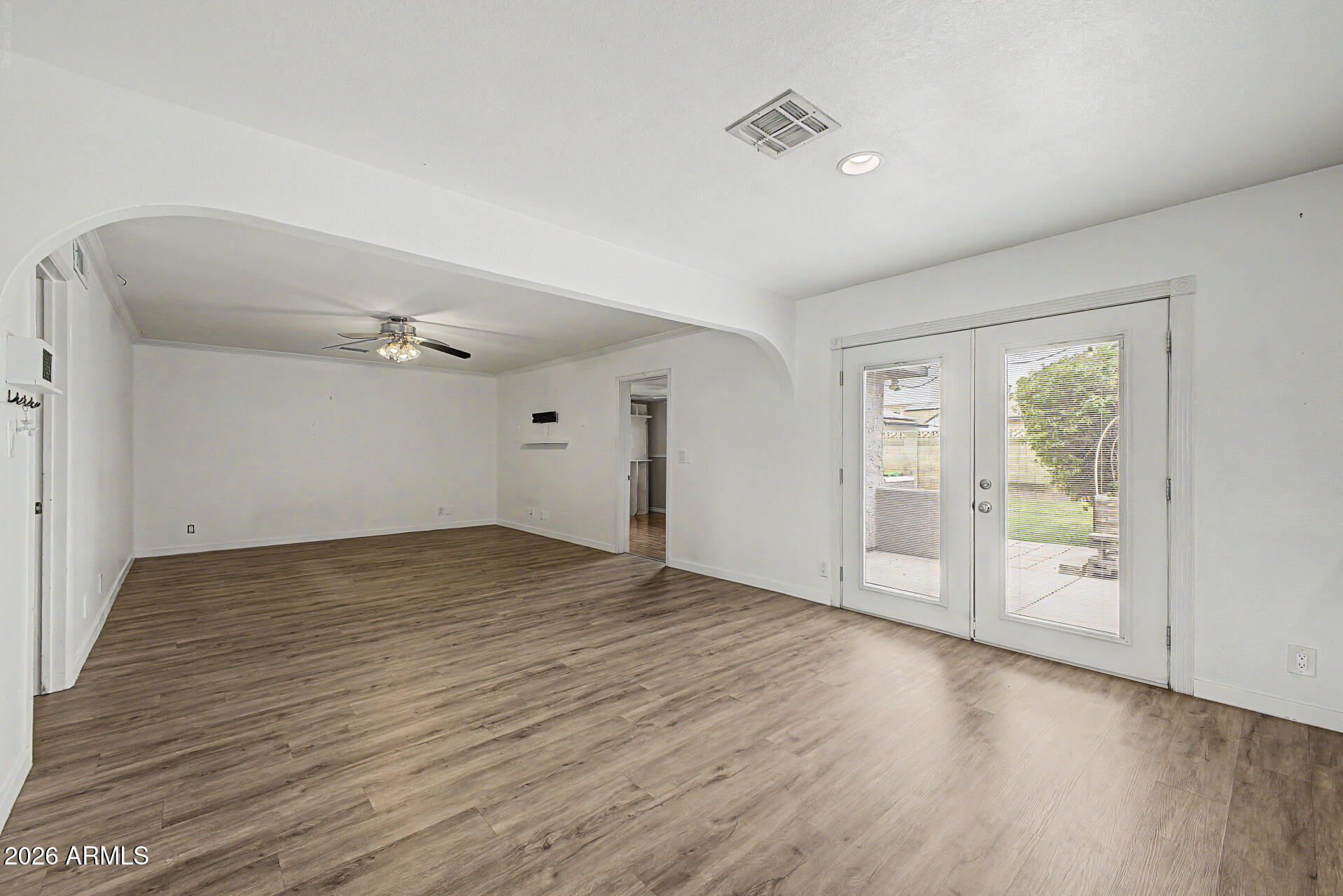 2102 W Utopia Road