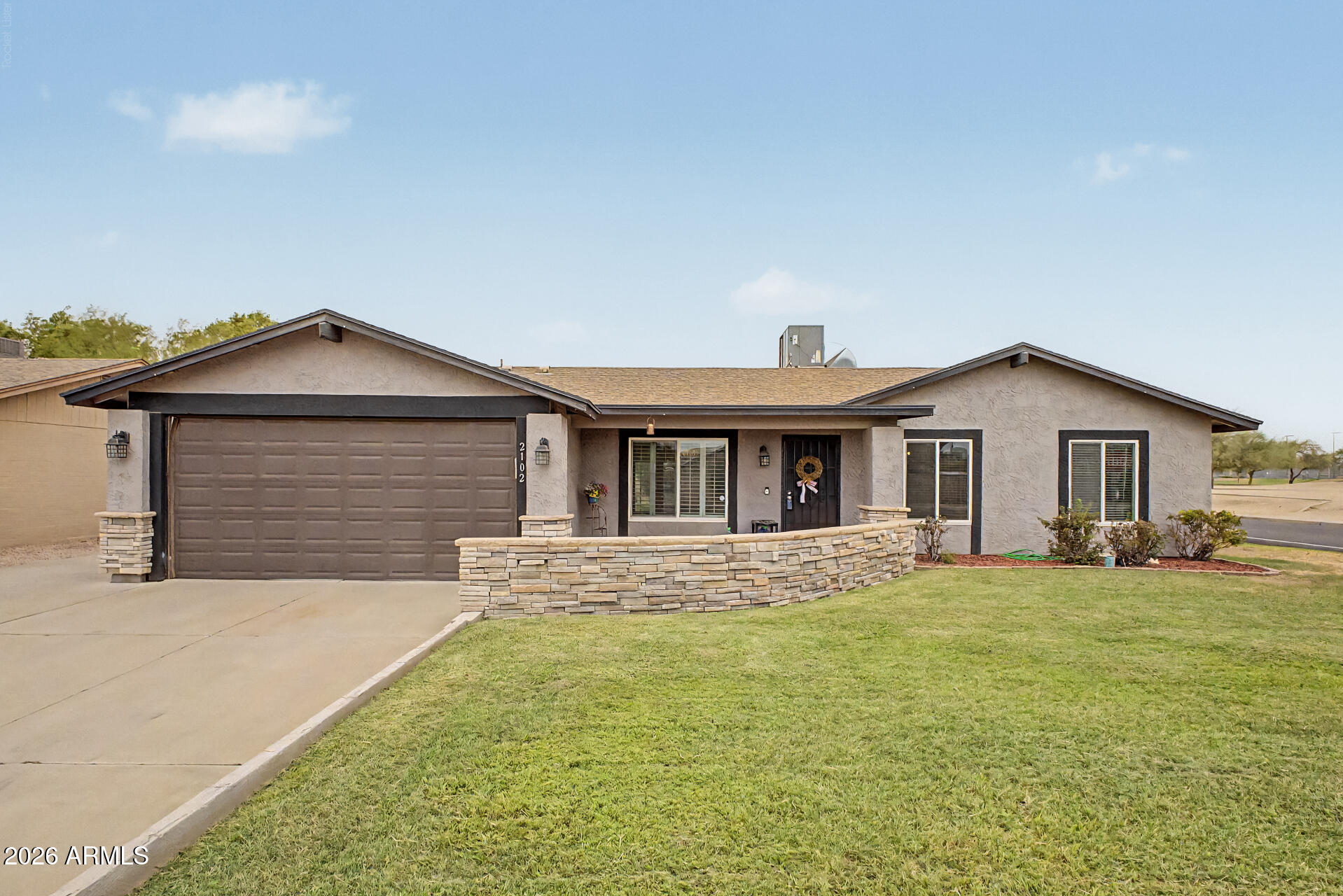 2102 W Utopia Road