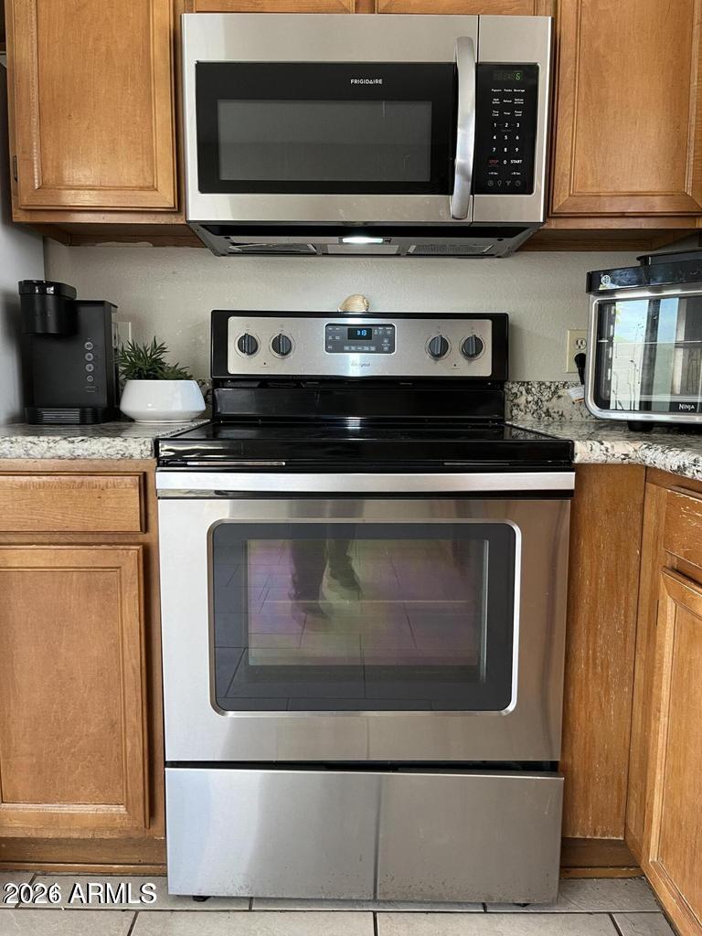 3946 W Camino Del Rio