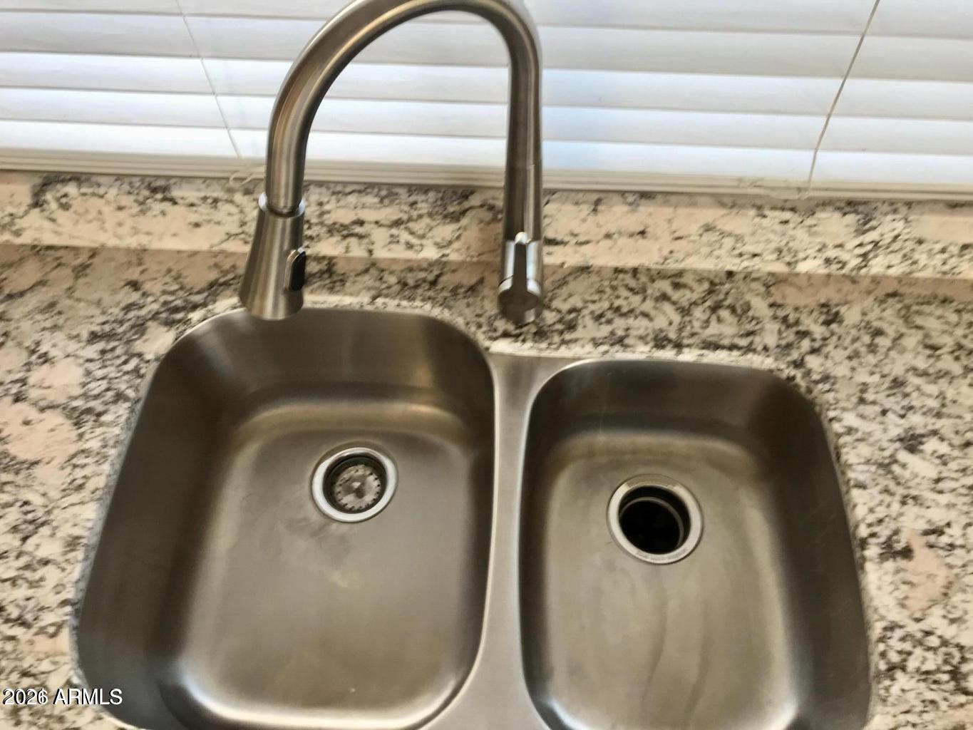 3946 W Camino Del Rio
