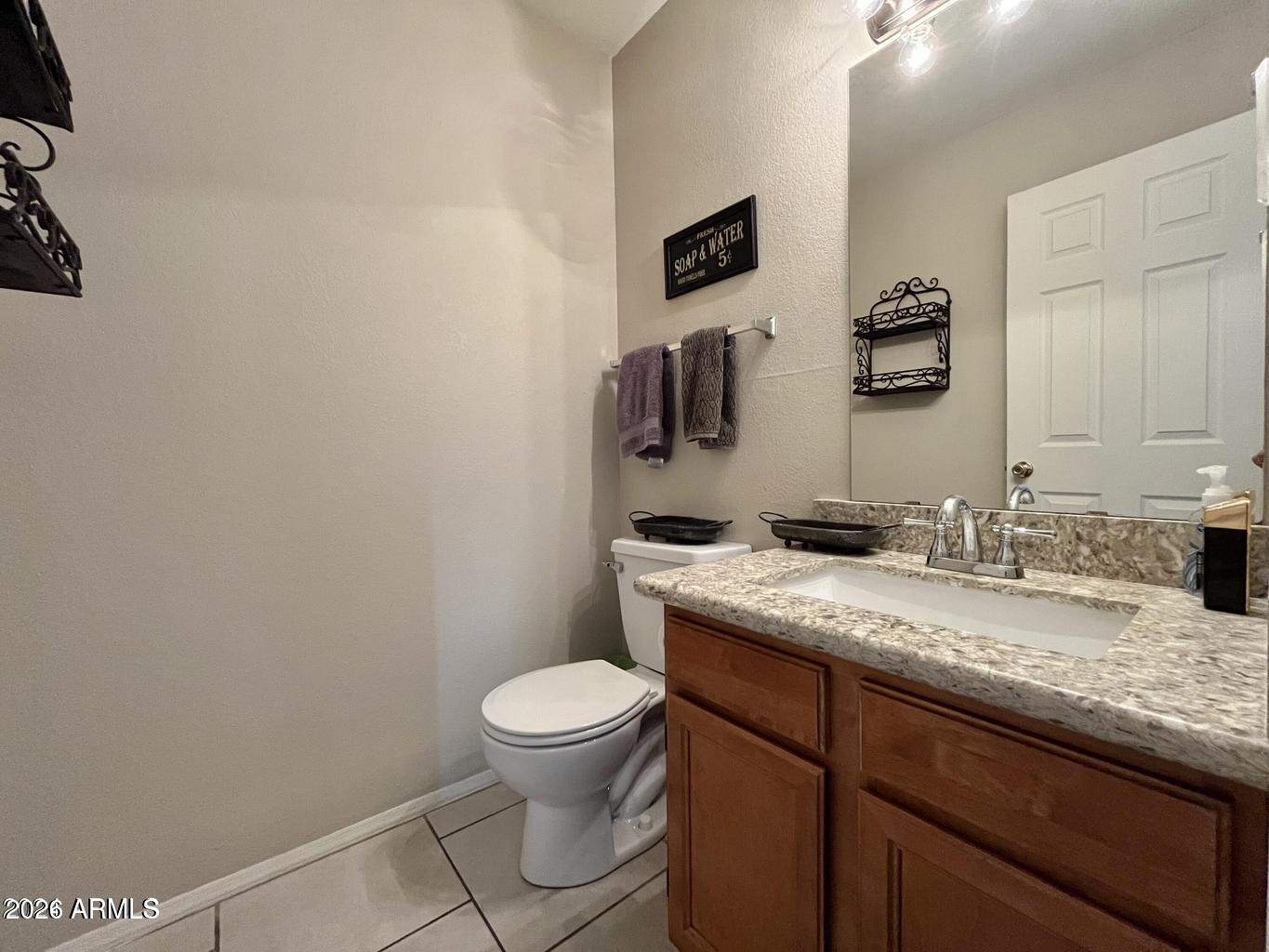 3946 W Camino Del Rio