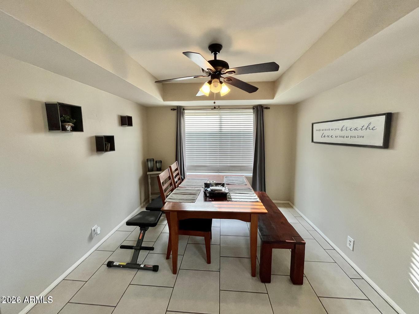 3946 W Camino Del Rio