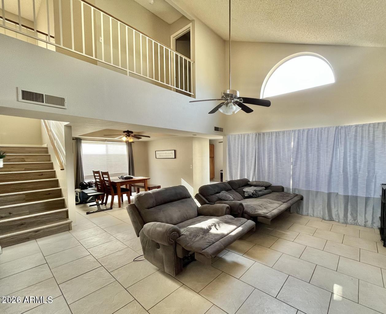 3946 W Camino Del Rio
