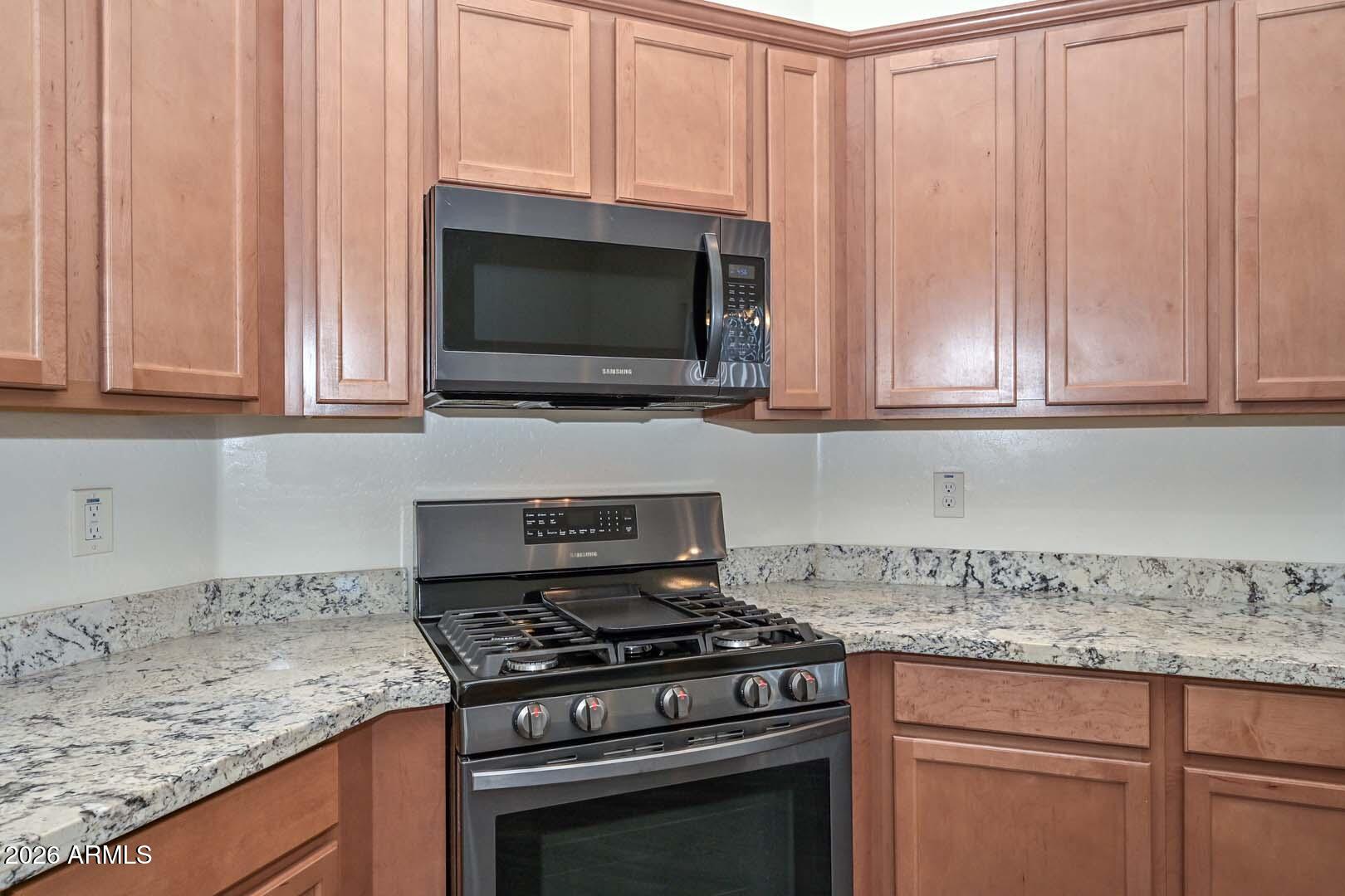 21836 W QUAILS NEST