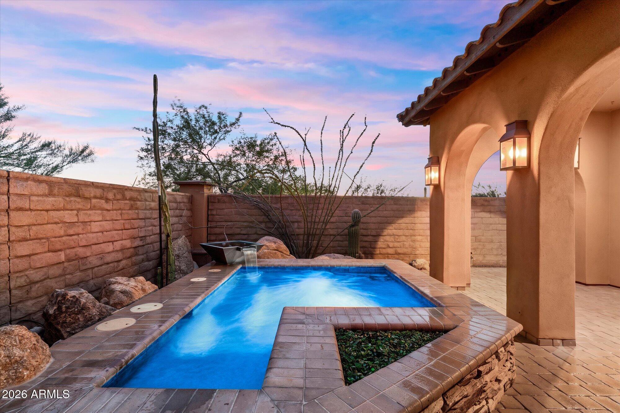 12129 W DESERT MIRAGE Drive
