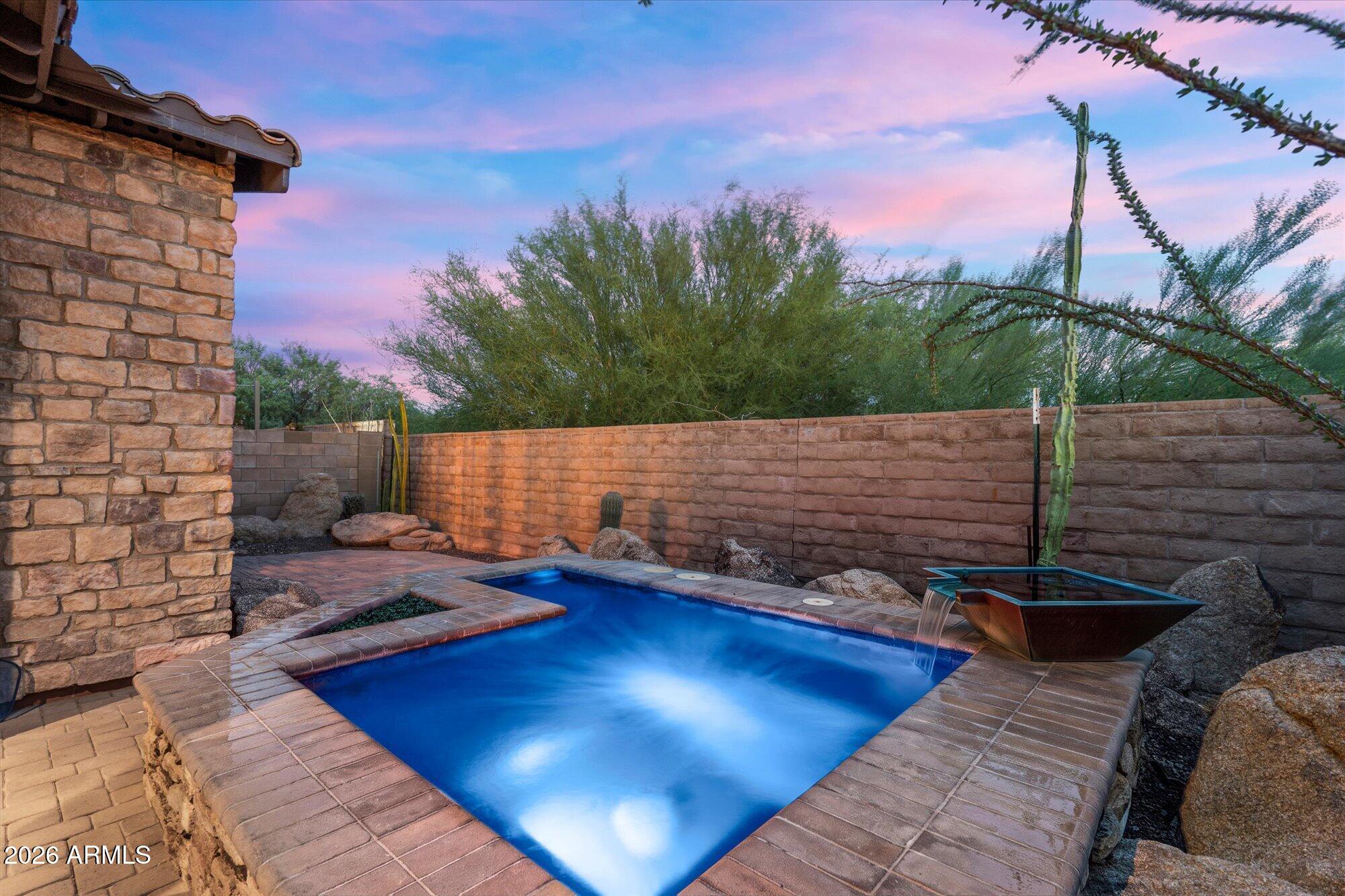 12129 W DESERT MIRAGE Drive