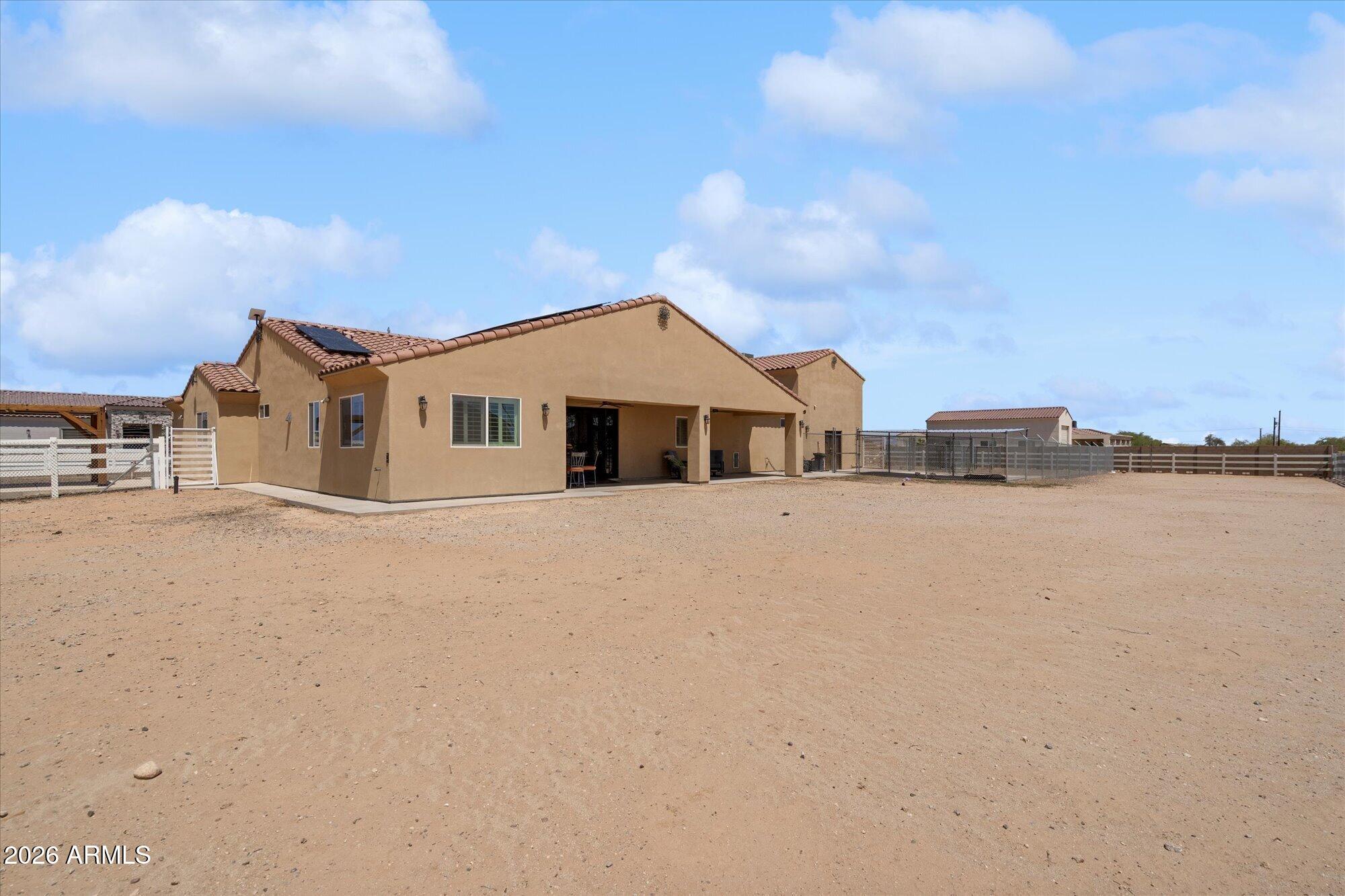24039 W Cavedale Drive