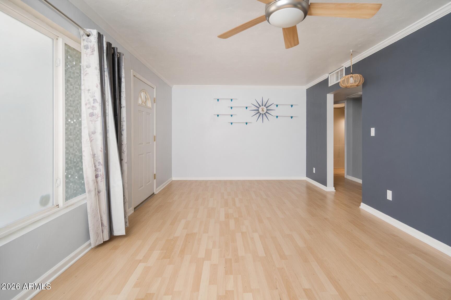 2402 N 36TH Place