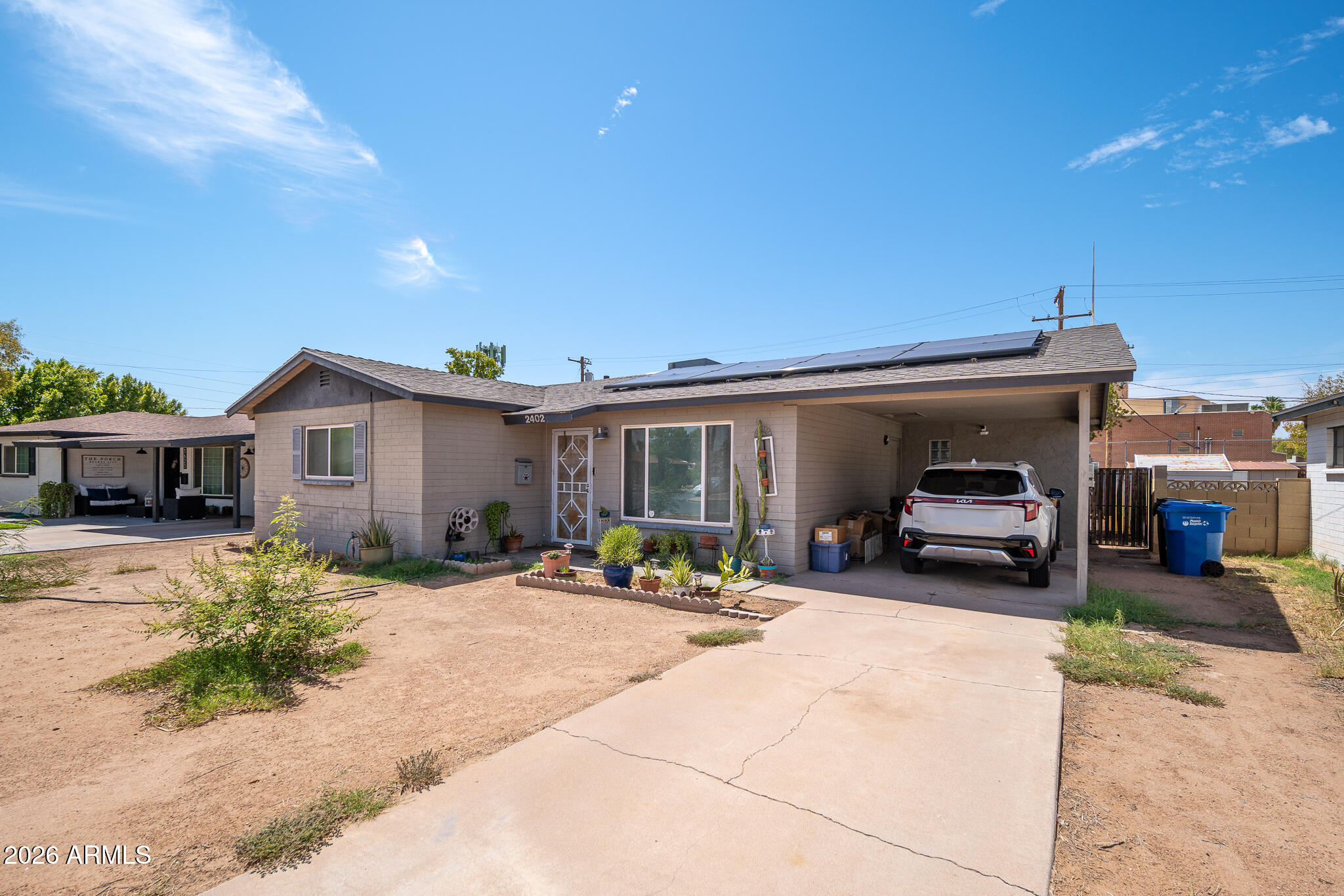 2402 N 36TH Place