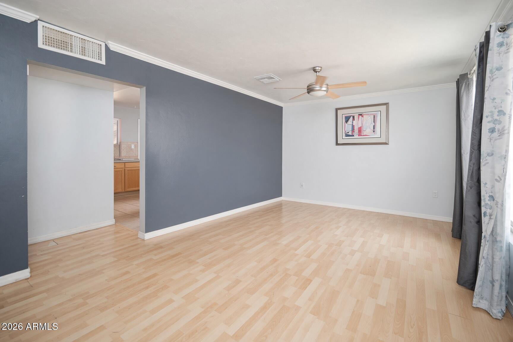 2402 N 36TH Place