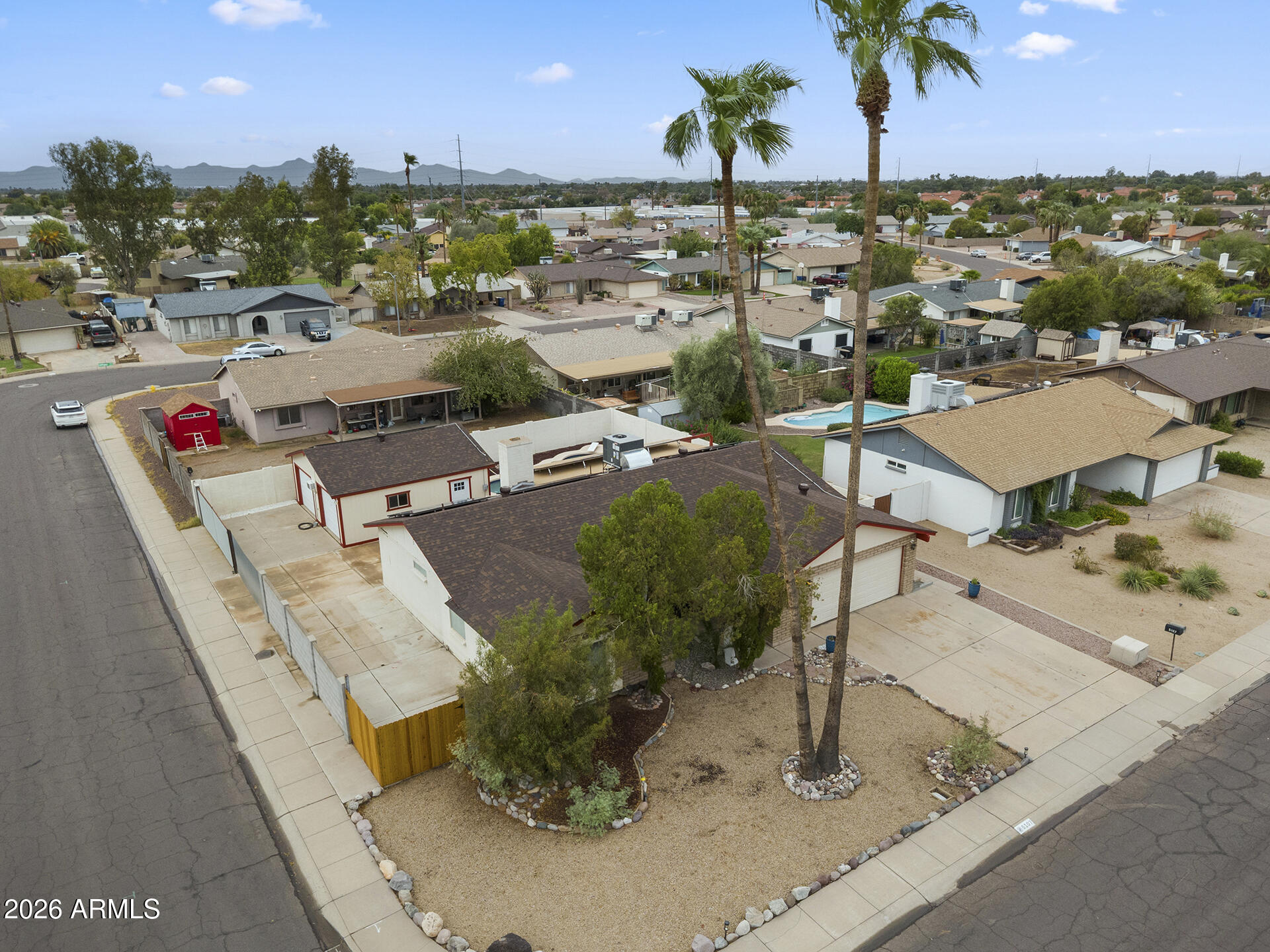 5107 W CORRINE Drive