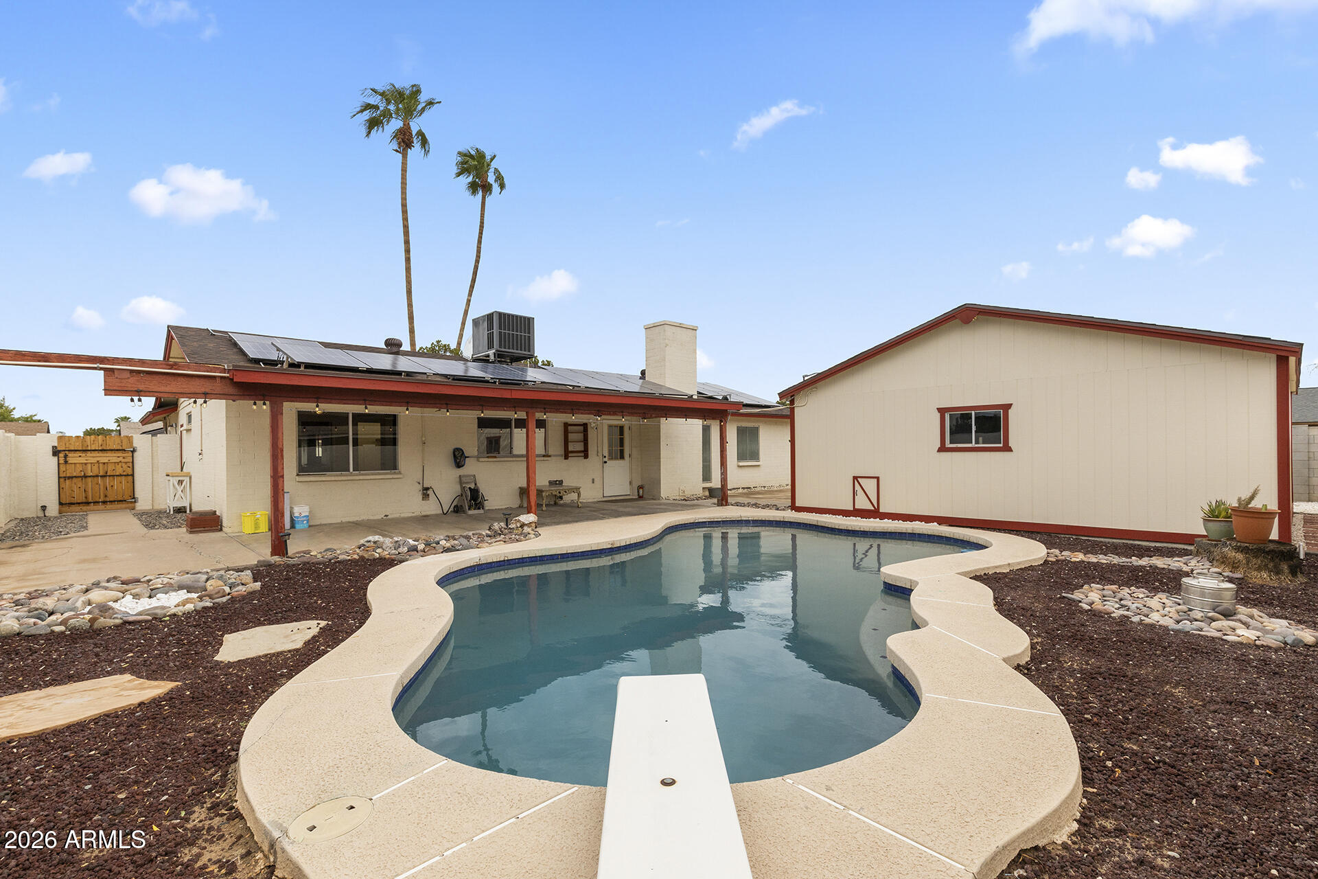 5107 W CORRINE Drive