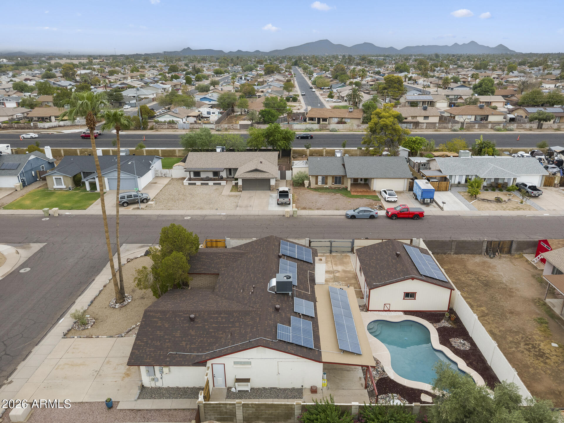 5107 W CORRINE Drive