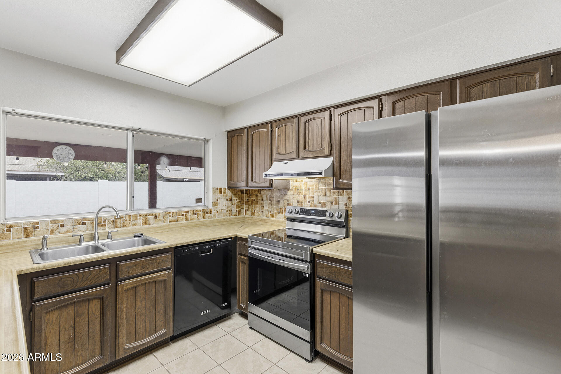 5107 W CORRINE Drive