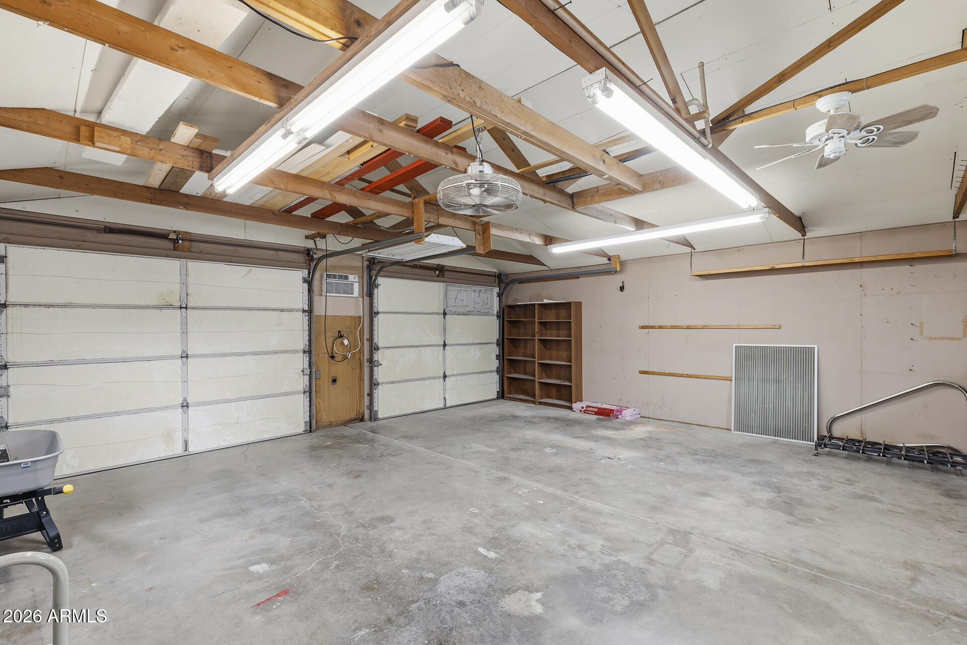 5107 W CORRINE Drive