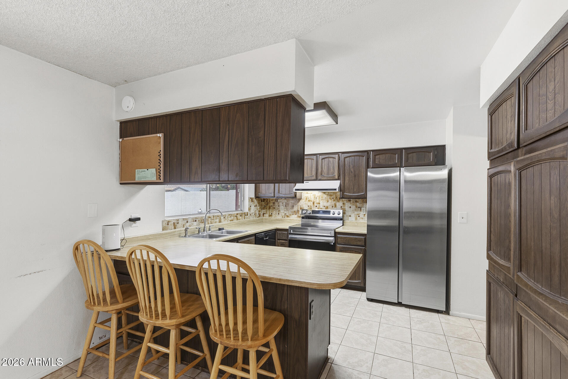 5107 W CORRINE Drive
