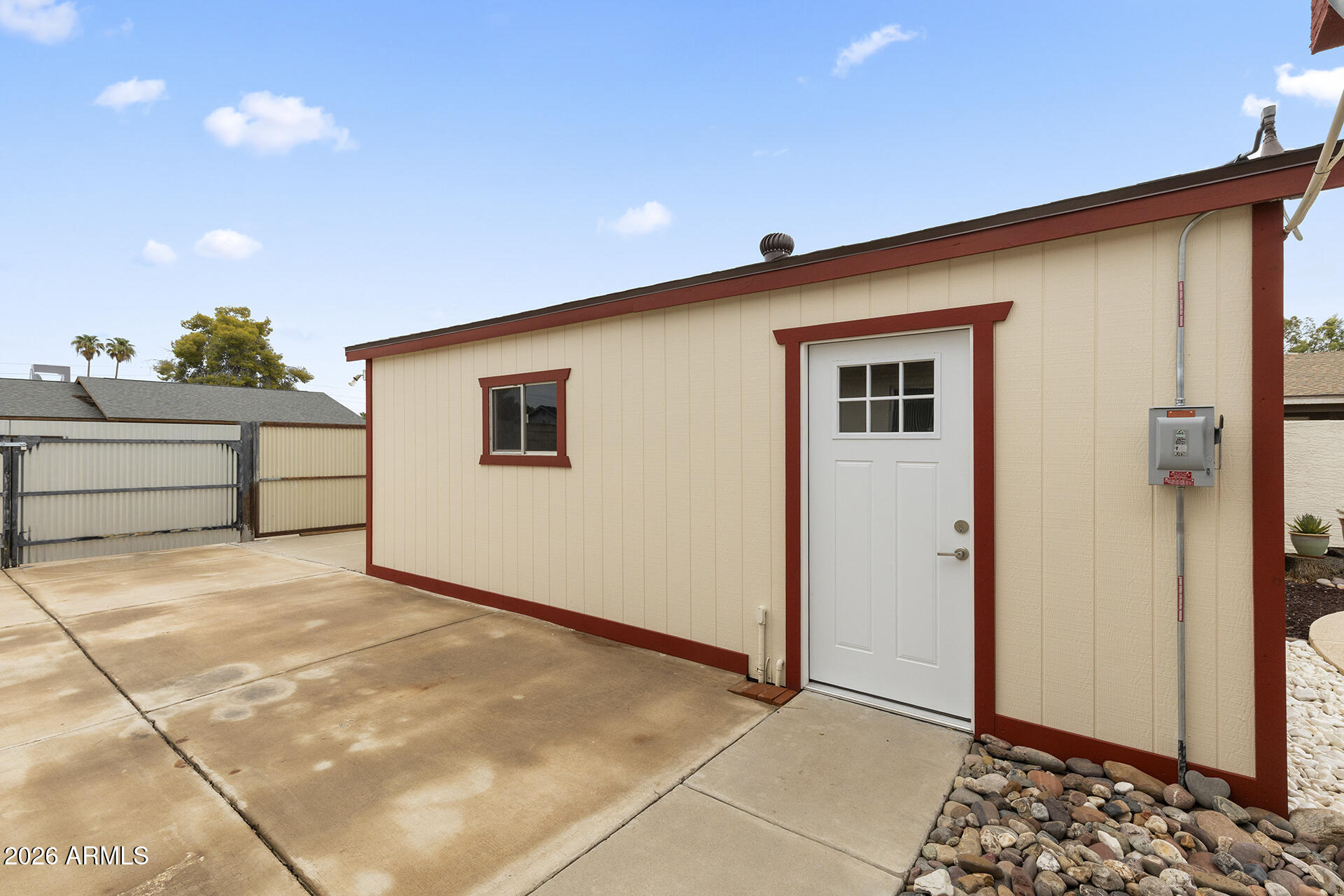 5107 W CORRINE Drive