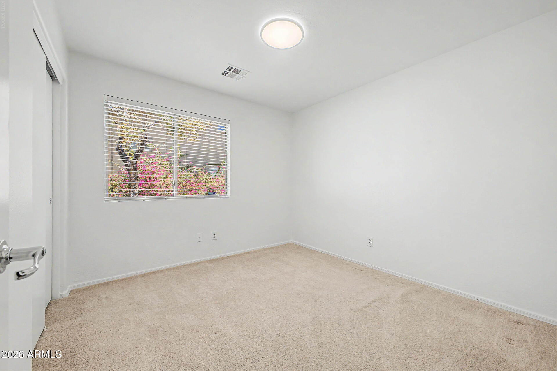 15142 W Smokey Drive