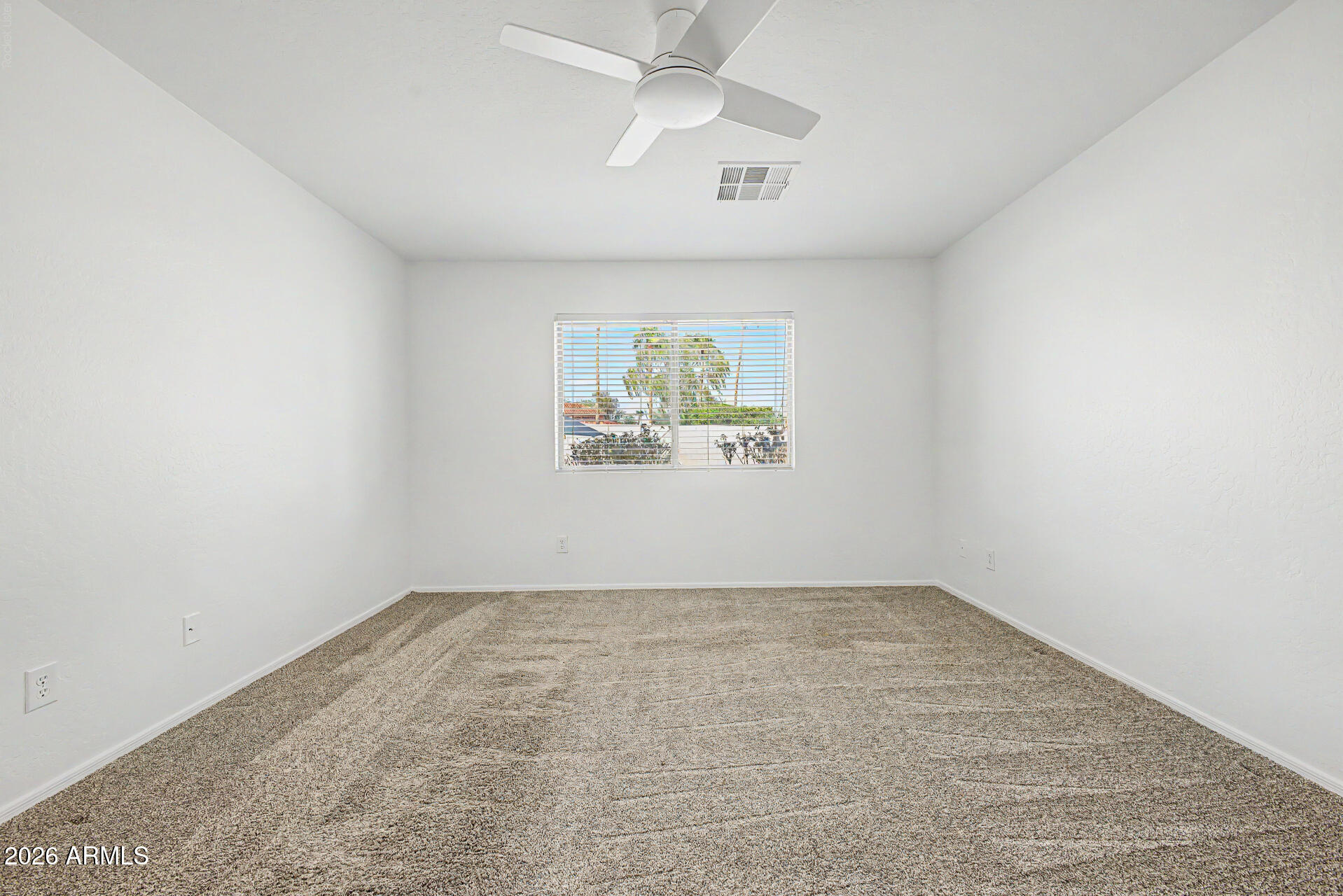 15142 W Smokey Drive