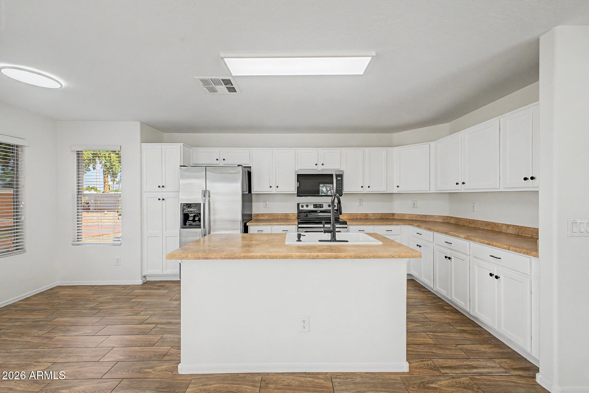 15142 W Smokey Drive