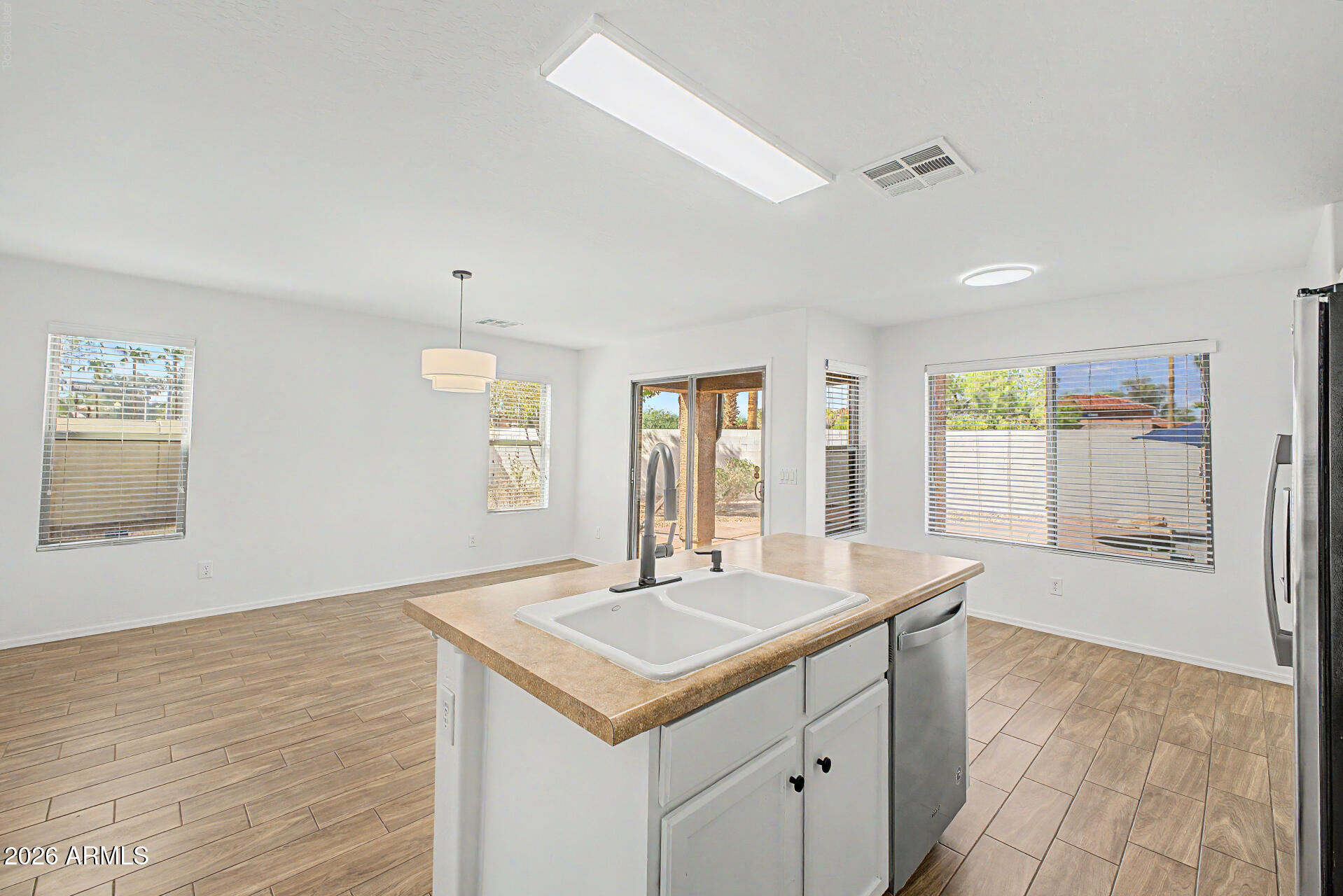 15142 W Smokey Drive