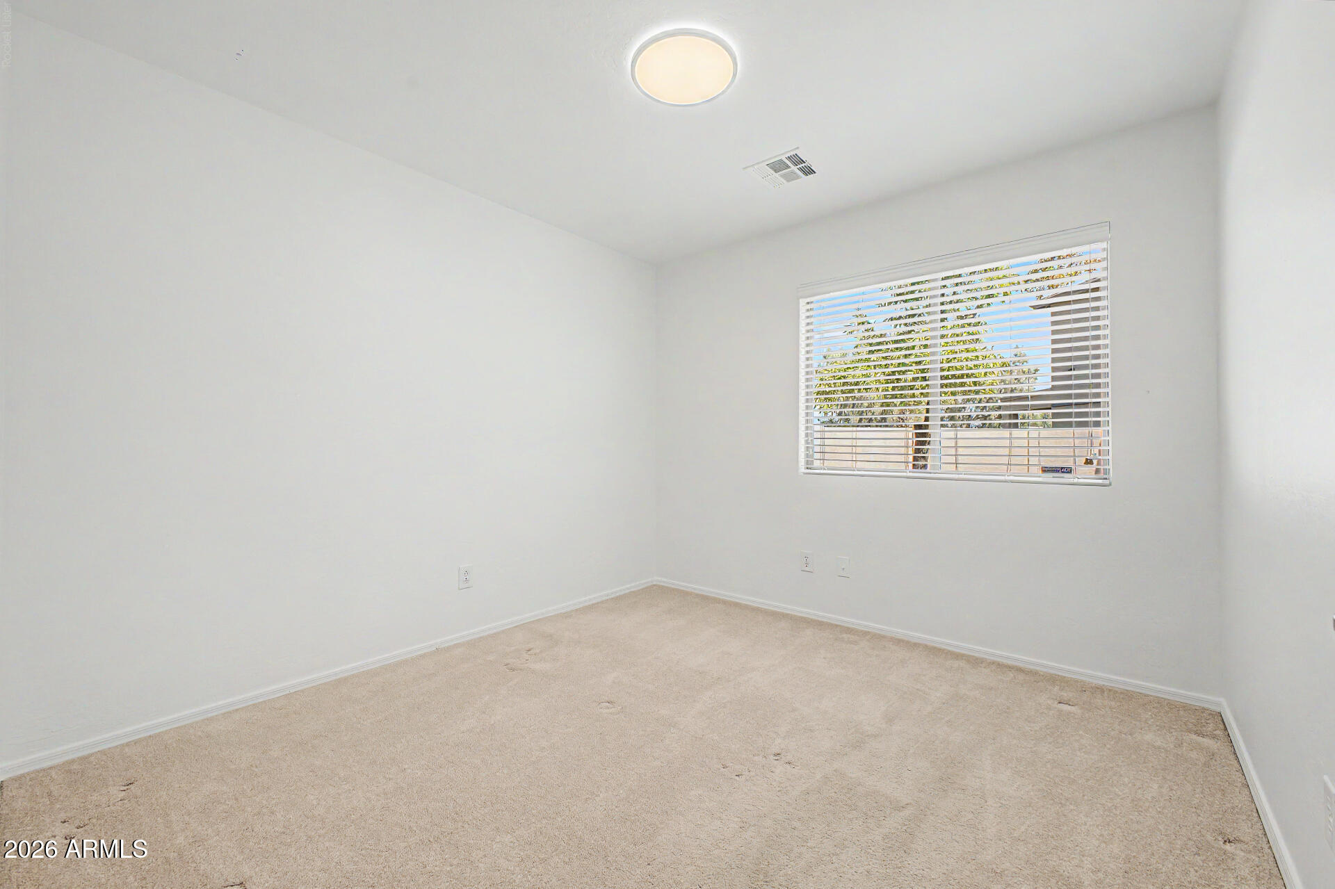 15142 W Smokey Drive