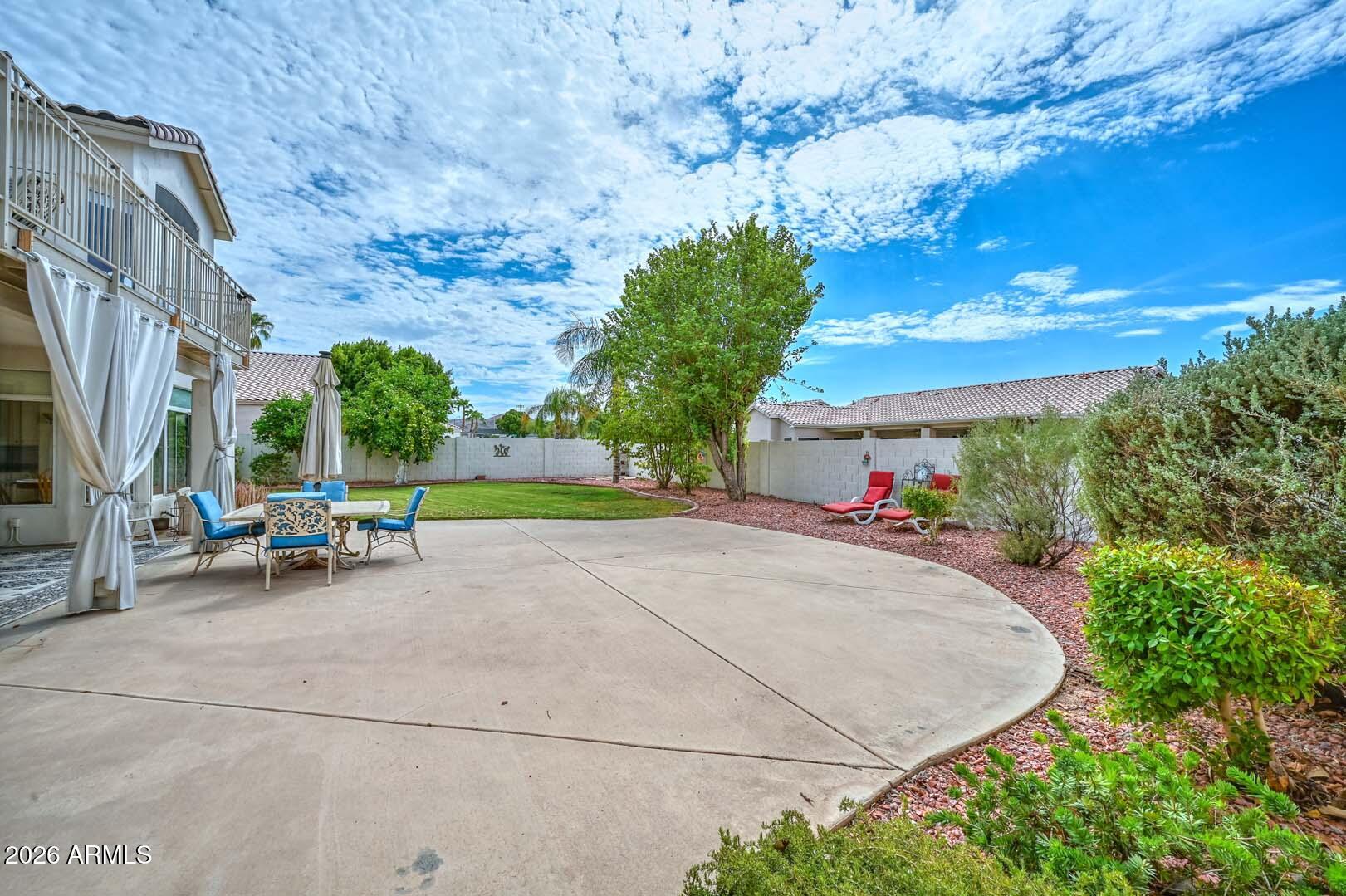 7133 W PARAISO Drive