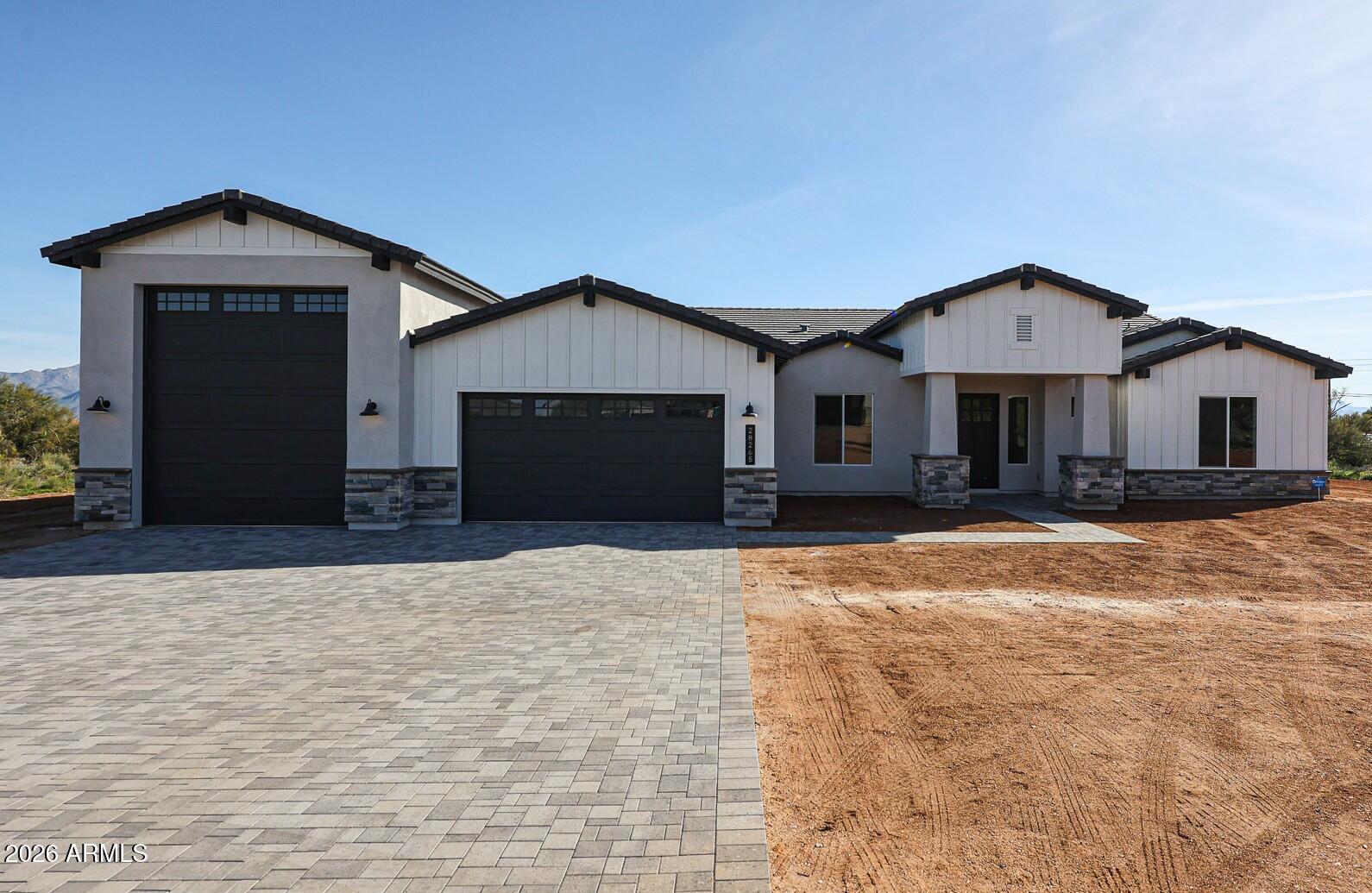 1644 E CREEK CANYON Road