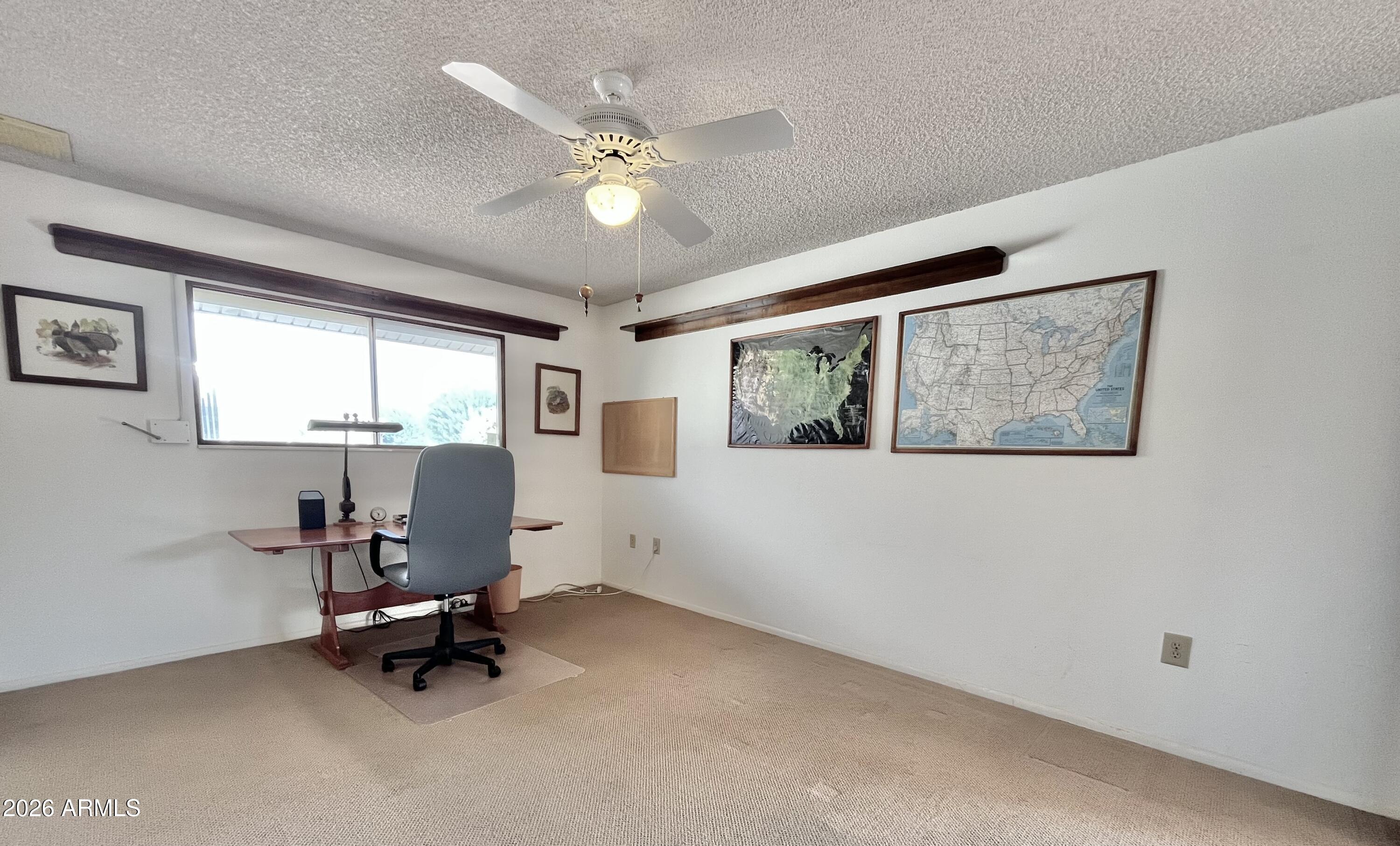 10527 W PRAIRIE HILLS Circle