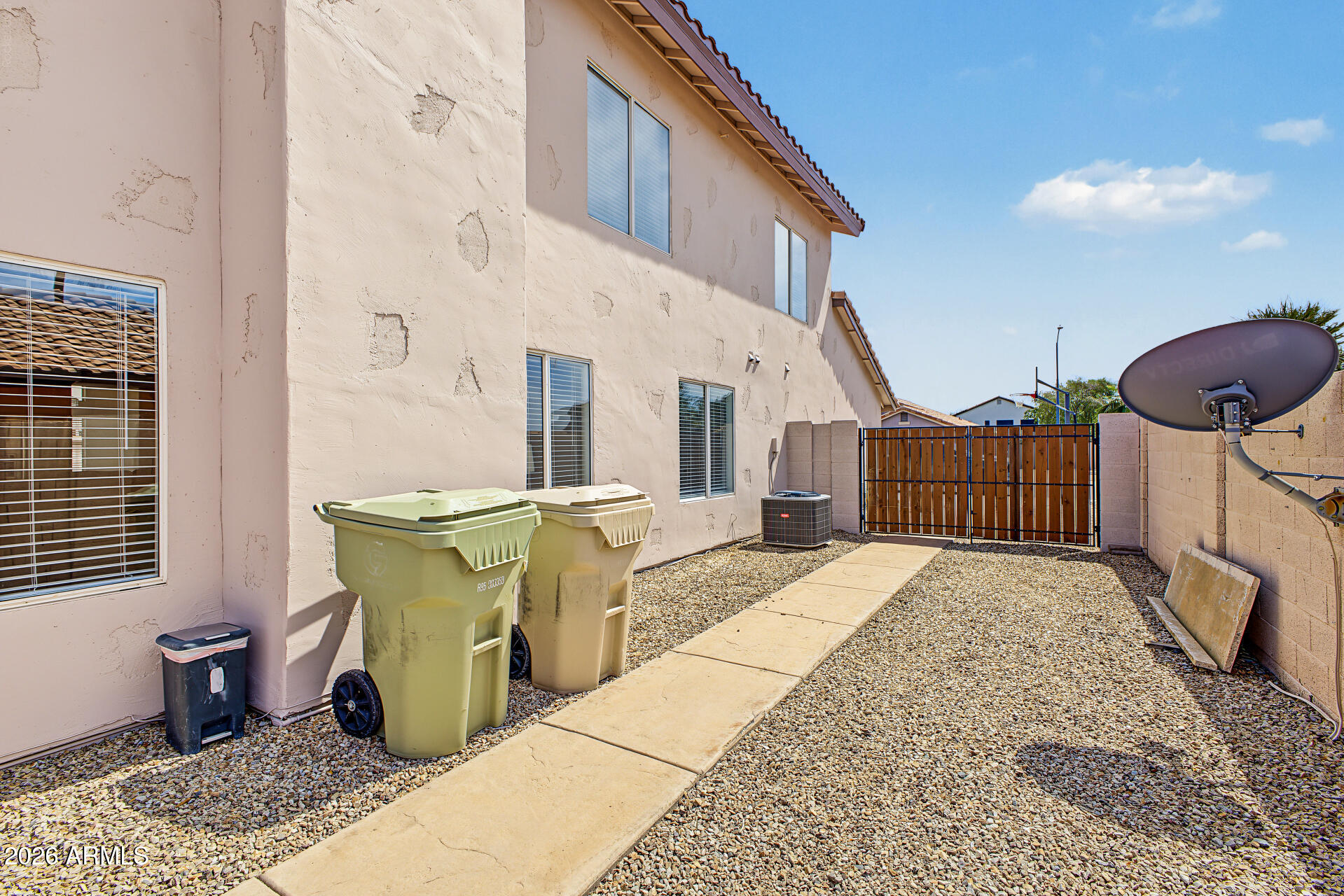 7220 W LOS GATOS Drive