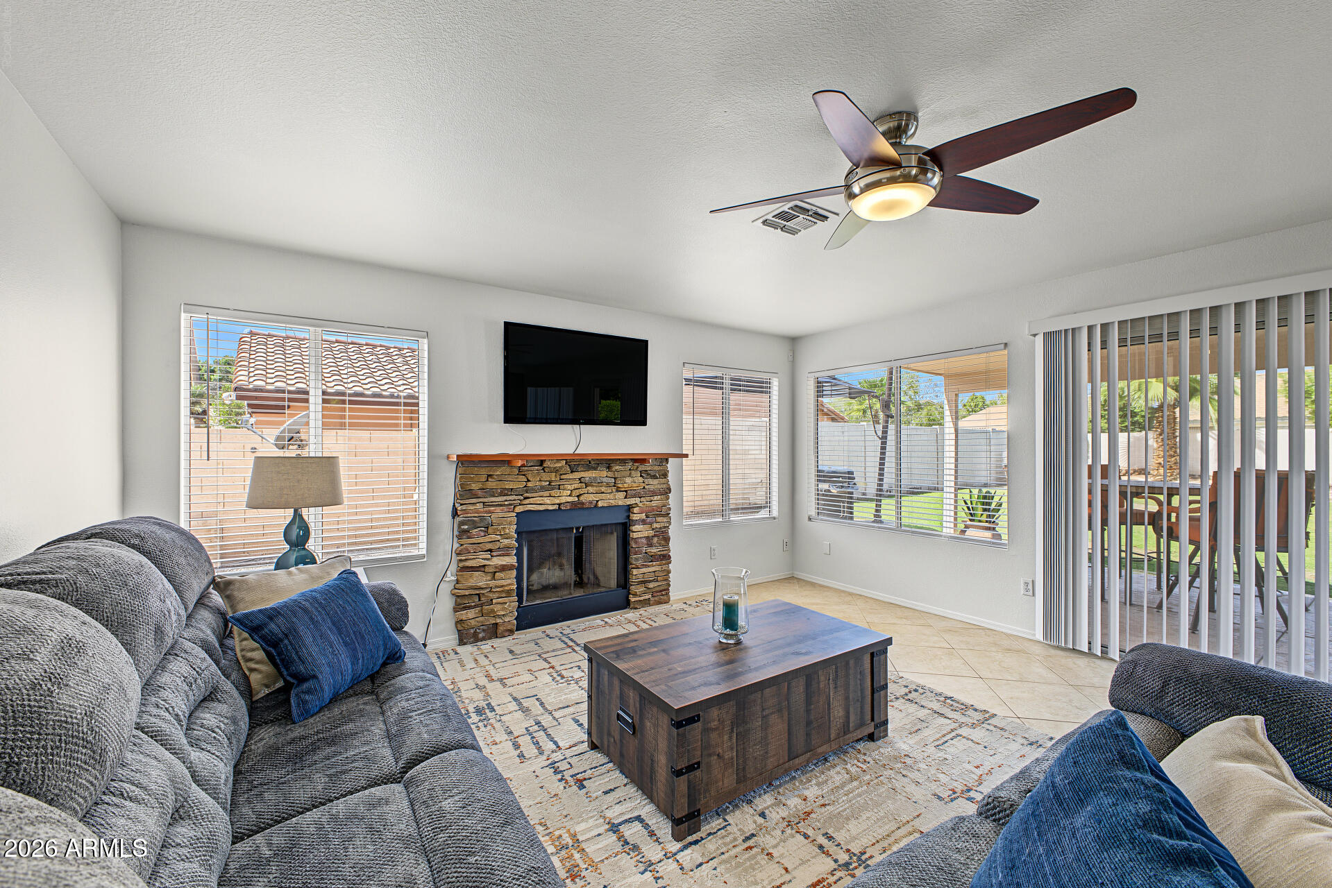 7220 W LOS GATOS Drive