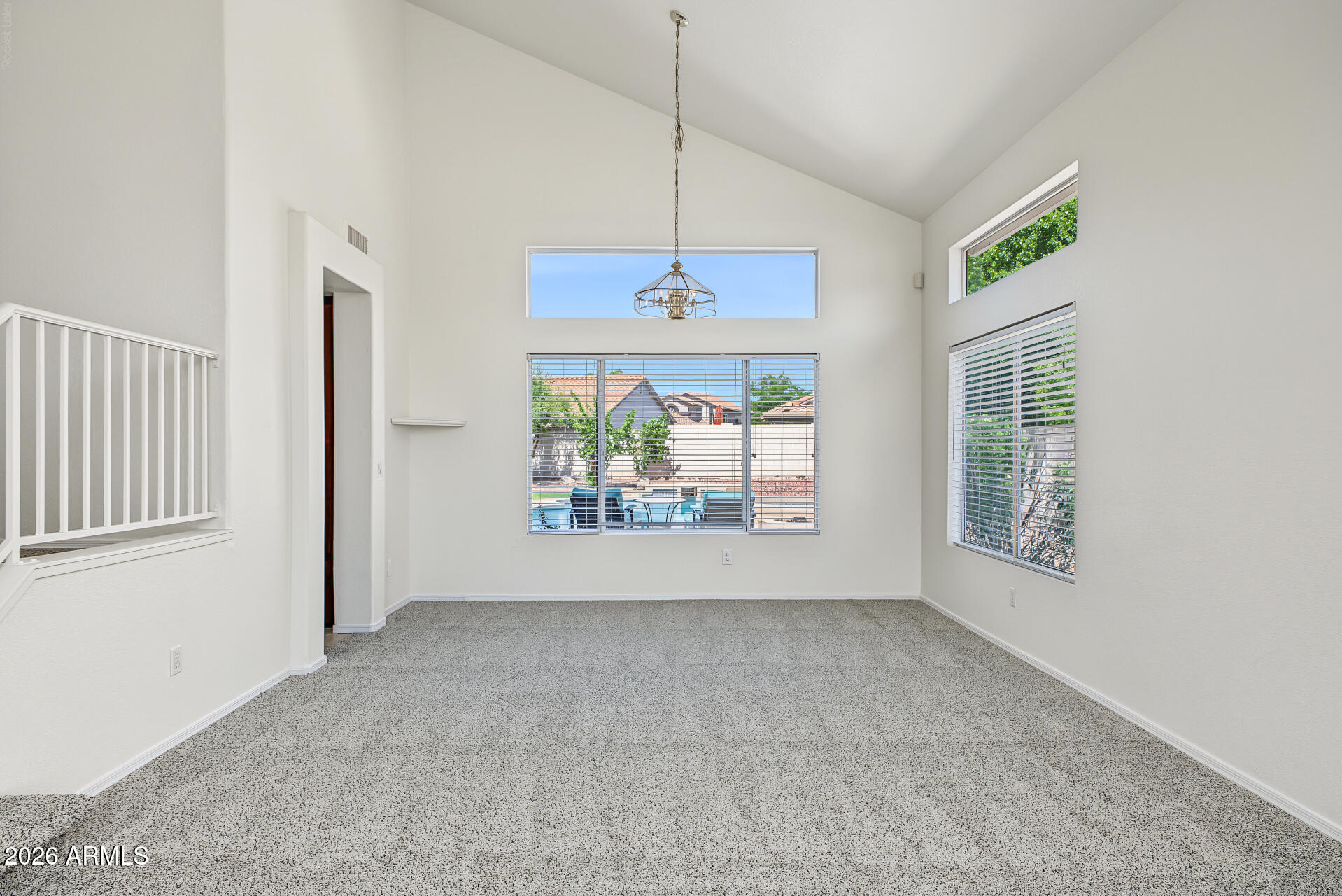 7220 W LOS GATOS Drive