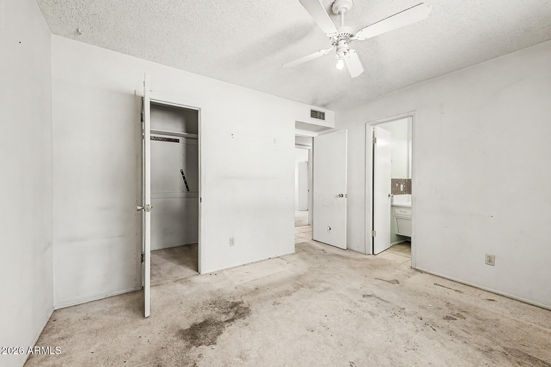 4320 W Rose Lane