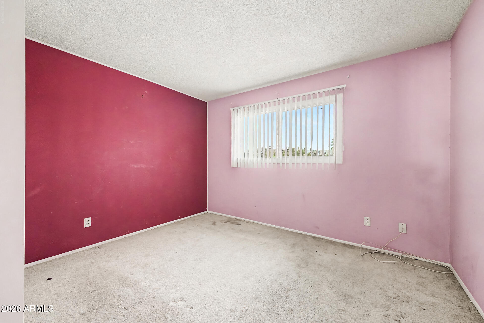 4320 W Rose Lane