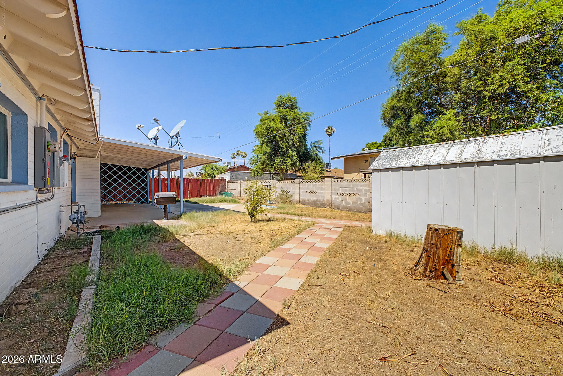 4320 W Rose Lane