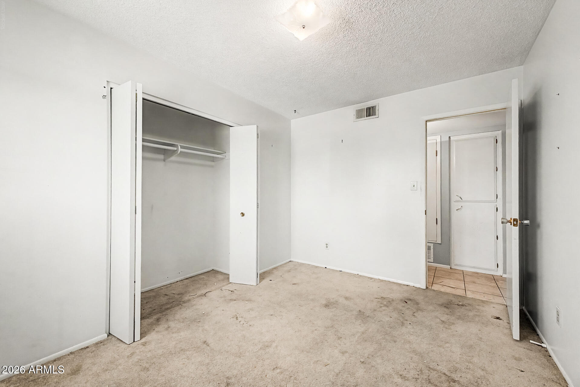 4320 W Rose Lane