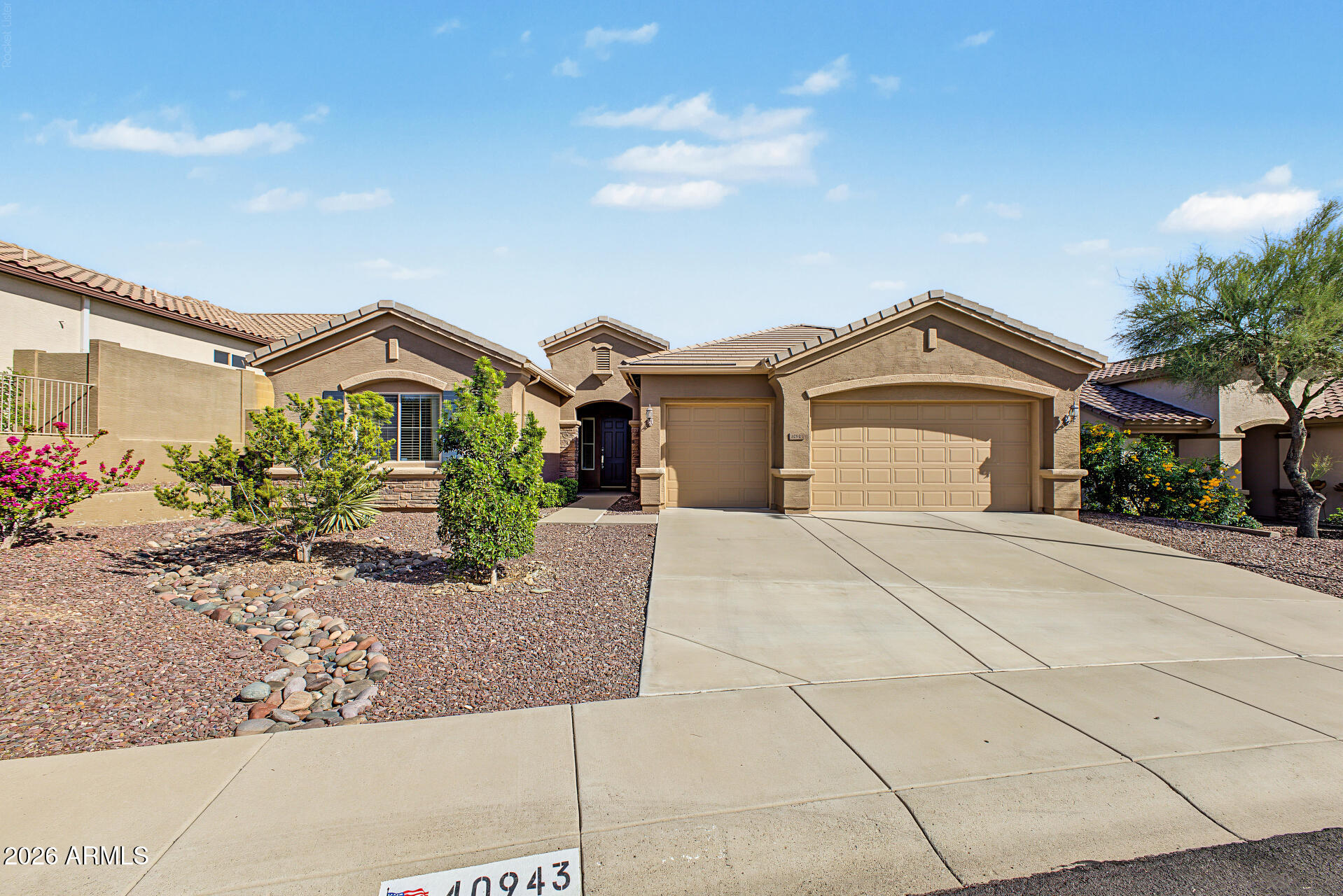 40943 N Maidstone Way