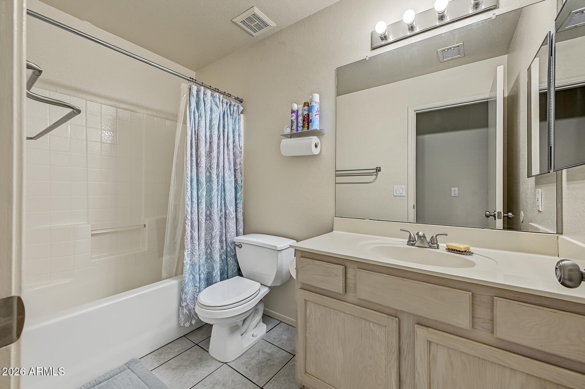 5175 W Kerry Lane