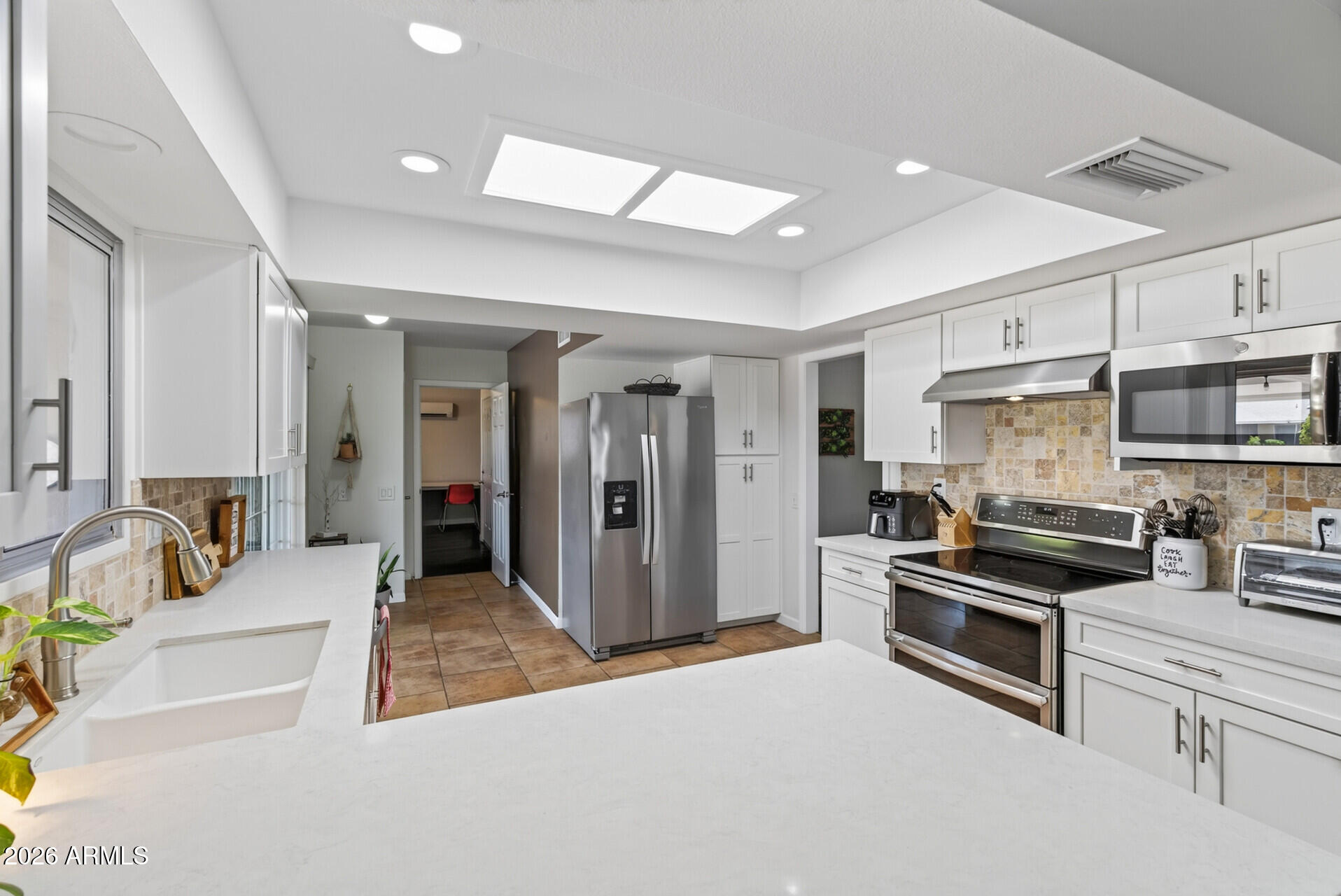 9711 W CALICO Drive