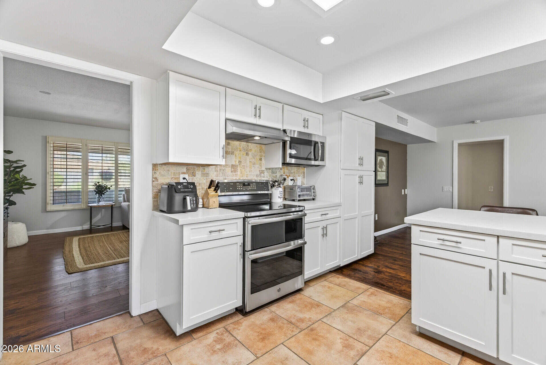 9711 W CALICO Drive